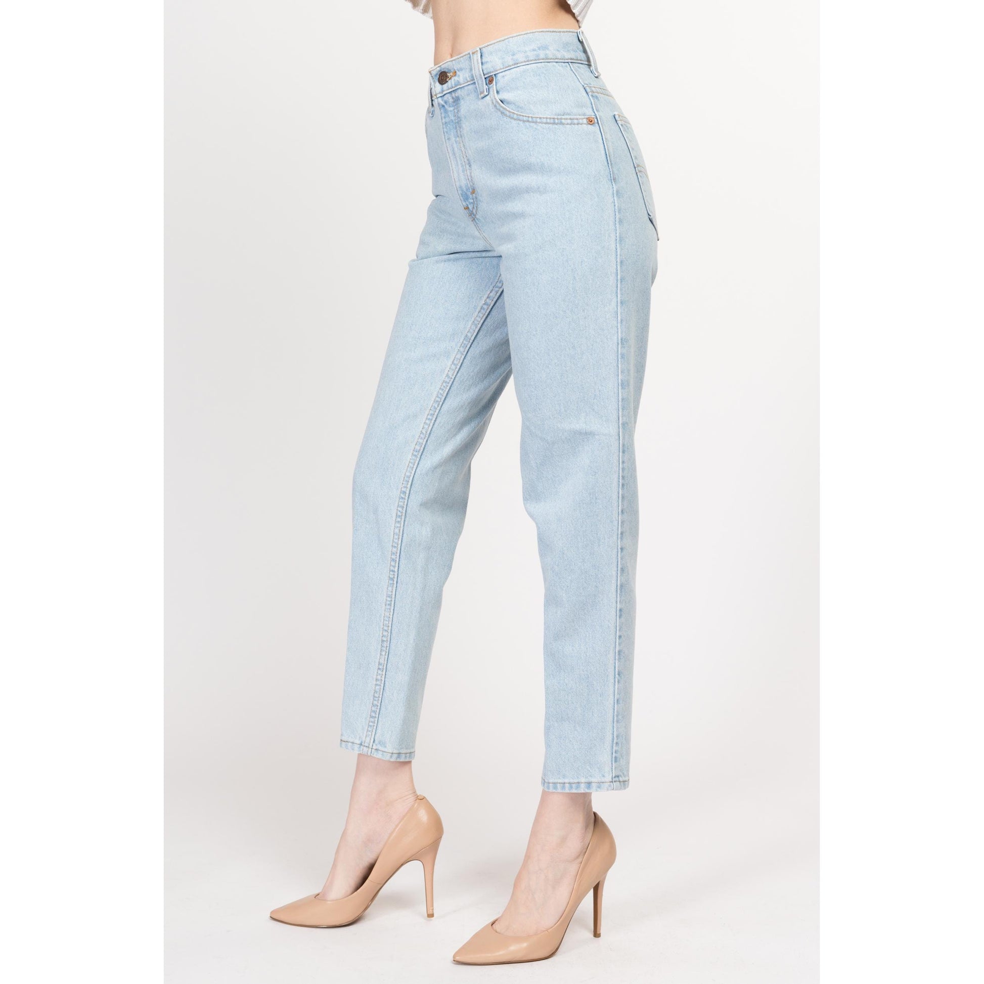 XS 90s Levis 551 High Waisted Mom Jeans 26" | Vintage Levi's Light Wash Denim Relaxed Fit Tapered Leg Jeans