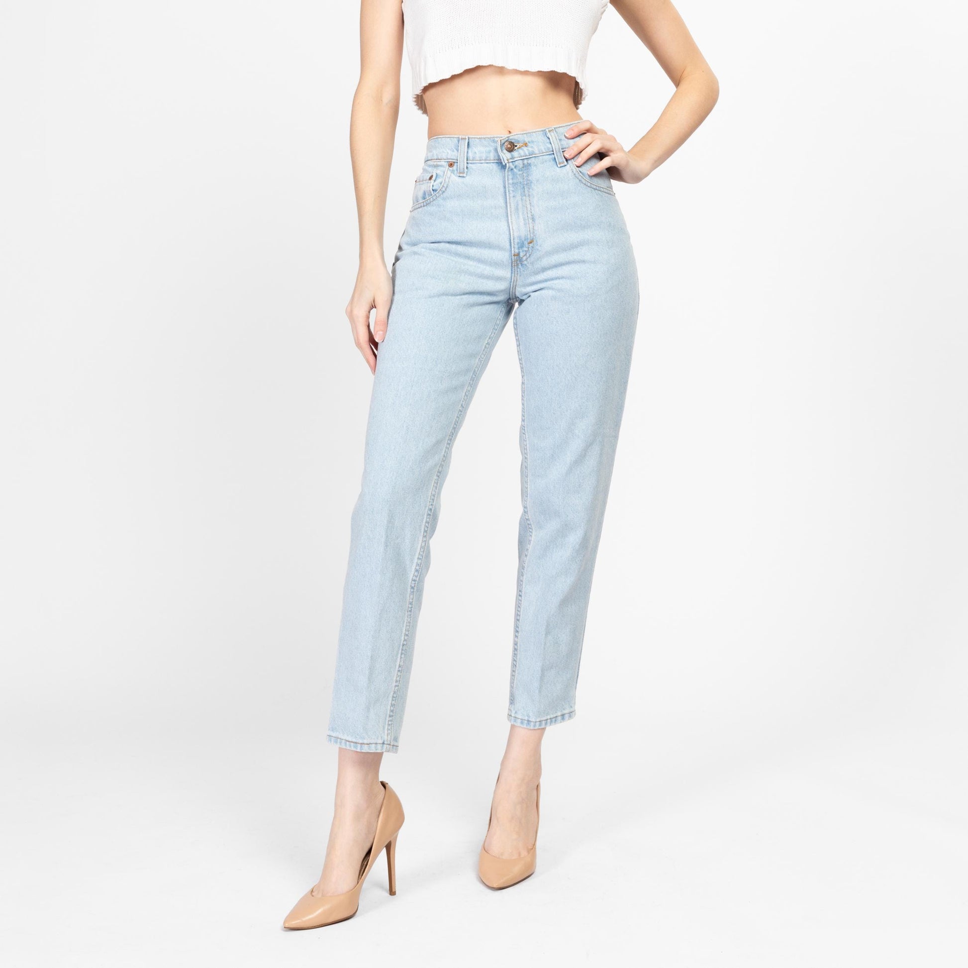 XS 90s Levis 551 High Waisted Mom Jeans 26" | Vintage Levi's Light Wash Denim Relaxed Fit Tapered Leg Jeans
