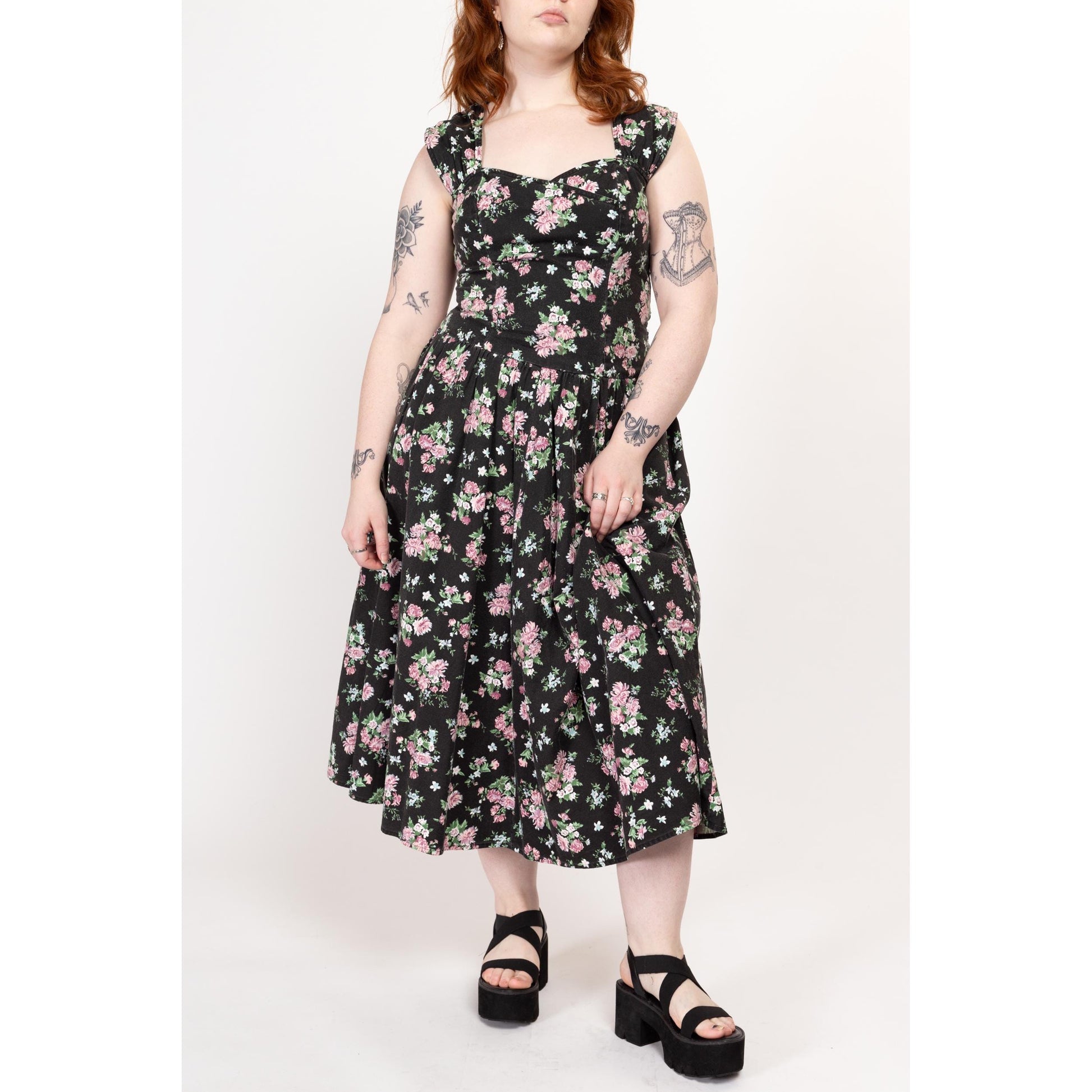 Medium 80s Black Floral Cotton Fit & Flare Dress Medium 80s Black Floral Cotton Fit & Flare Dress