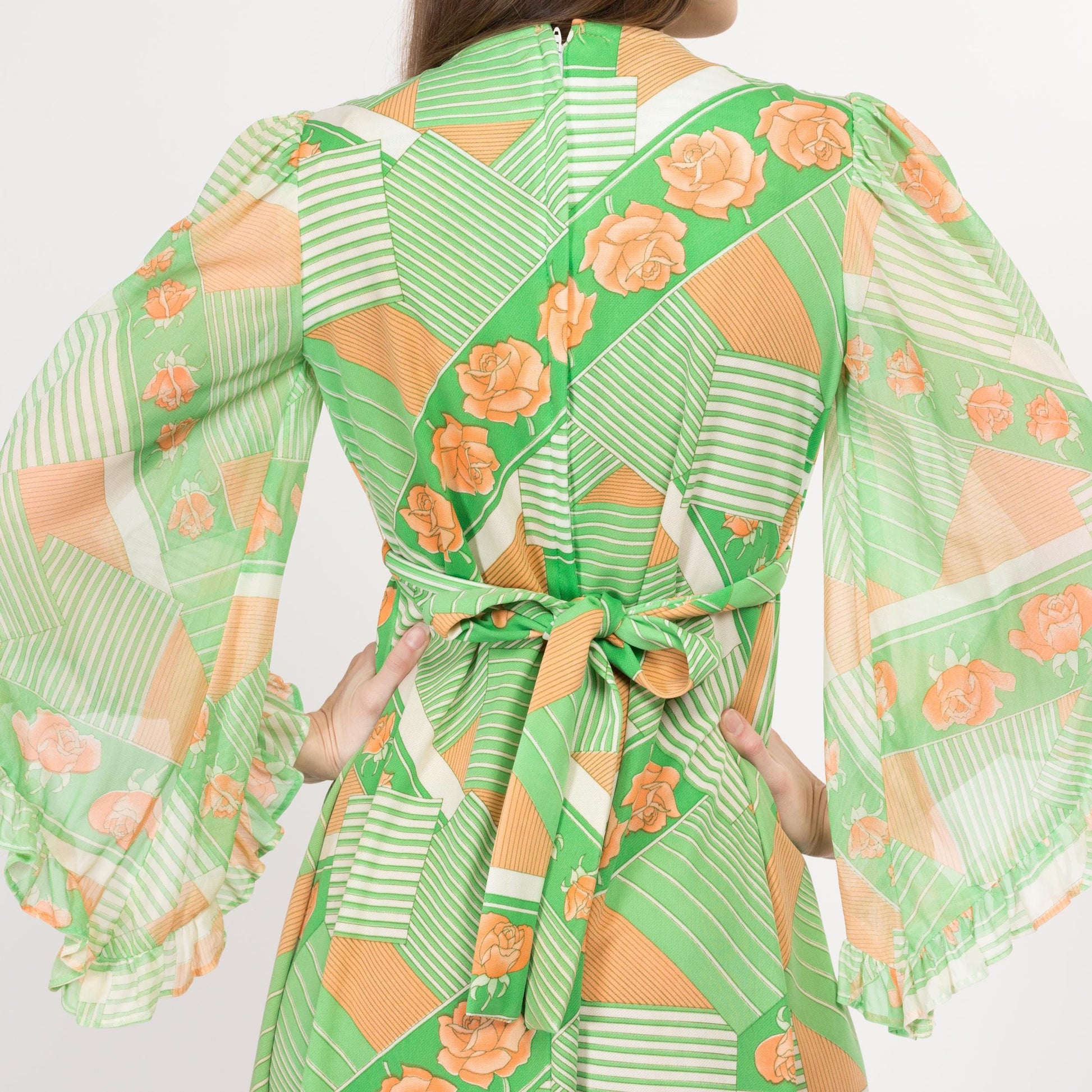 Small 70s Boho Green Floral Angel Sleeve Maxi Dress | Vintage Sheer Sleeve A Line Empire Waist Prairie Hippie Gown