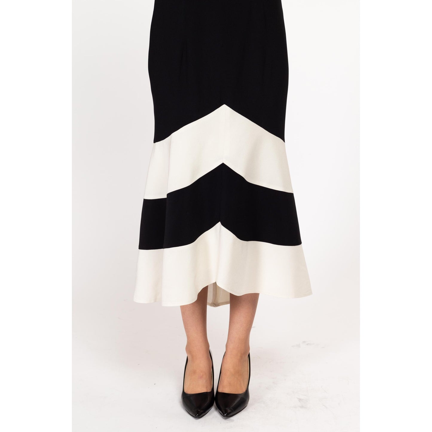 Medium 80s Cache Black & White Cross Back Trumpet Skirt Dress | Vintage Strappy Backless Sleeveless Formal Party Gown