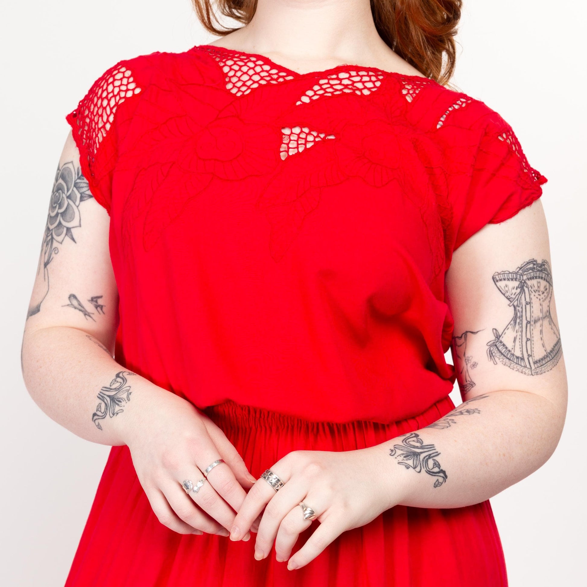 Large 90s Red Hibiscus Floral Bali Cutwork Crochet Top & Skirt Set | Vintage Boho Cap Sleeve Cut Out Sheer Mesh Hippie Outfit