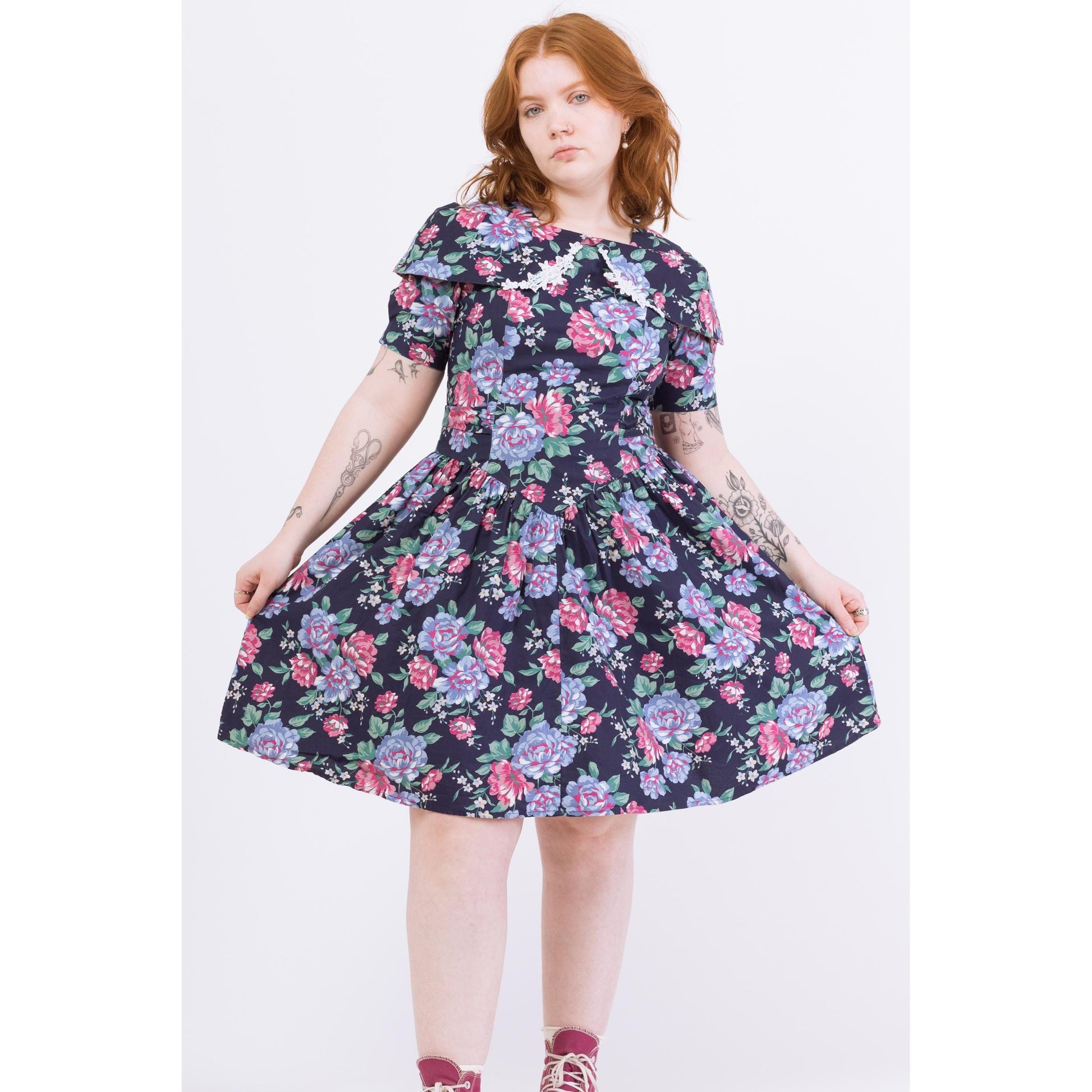 Vintage 80s Navy Blue Floral Cotton Party Dress - Medium to Large | Princess Waist Fit & Flare Retro Cape Collar Knee Length Dress