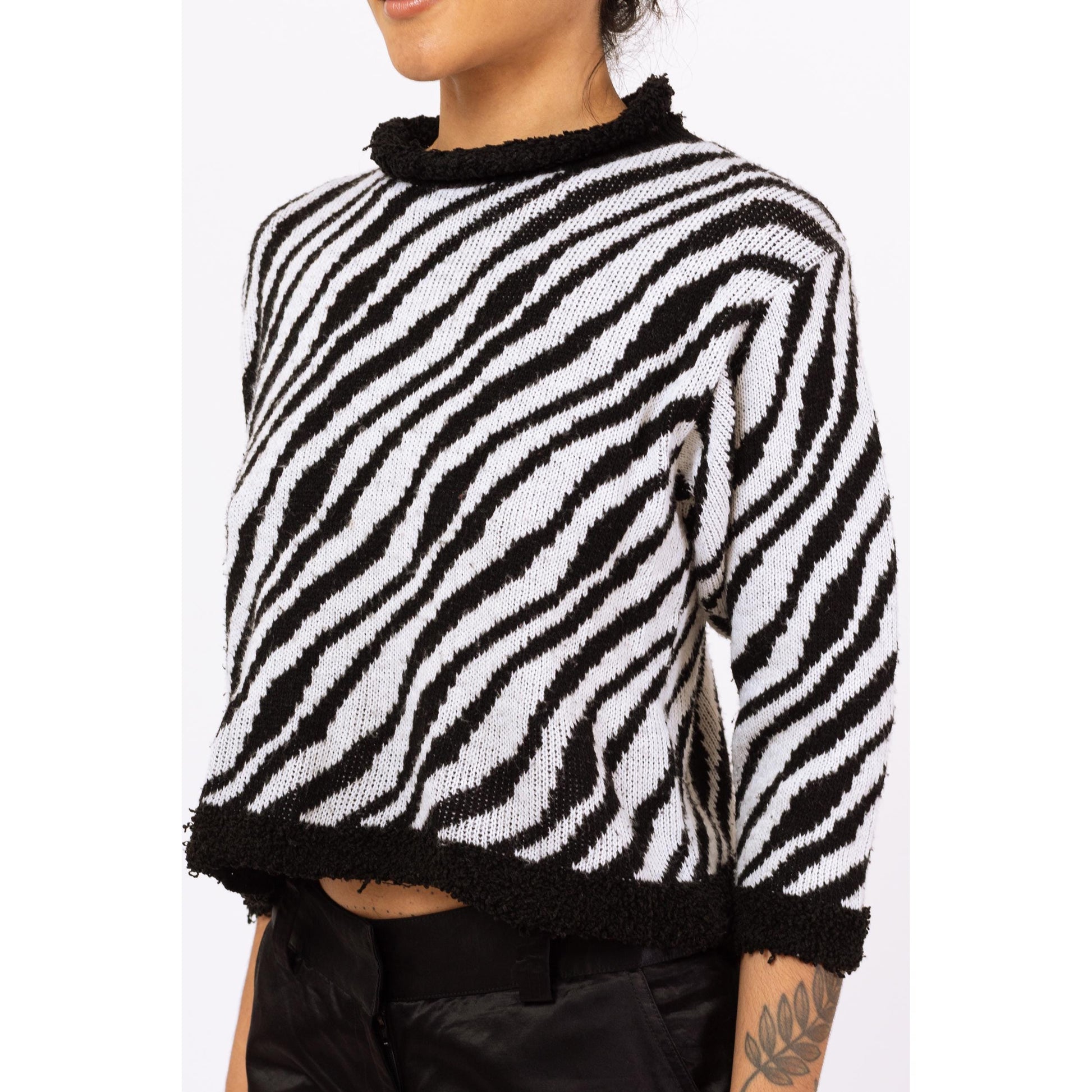 Vintage 90s Zebra Striped Cropped Shaggy Knit Sweater - Small | Grunge Sweater, Crop Top Animal Print Pullover