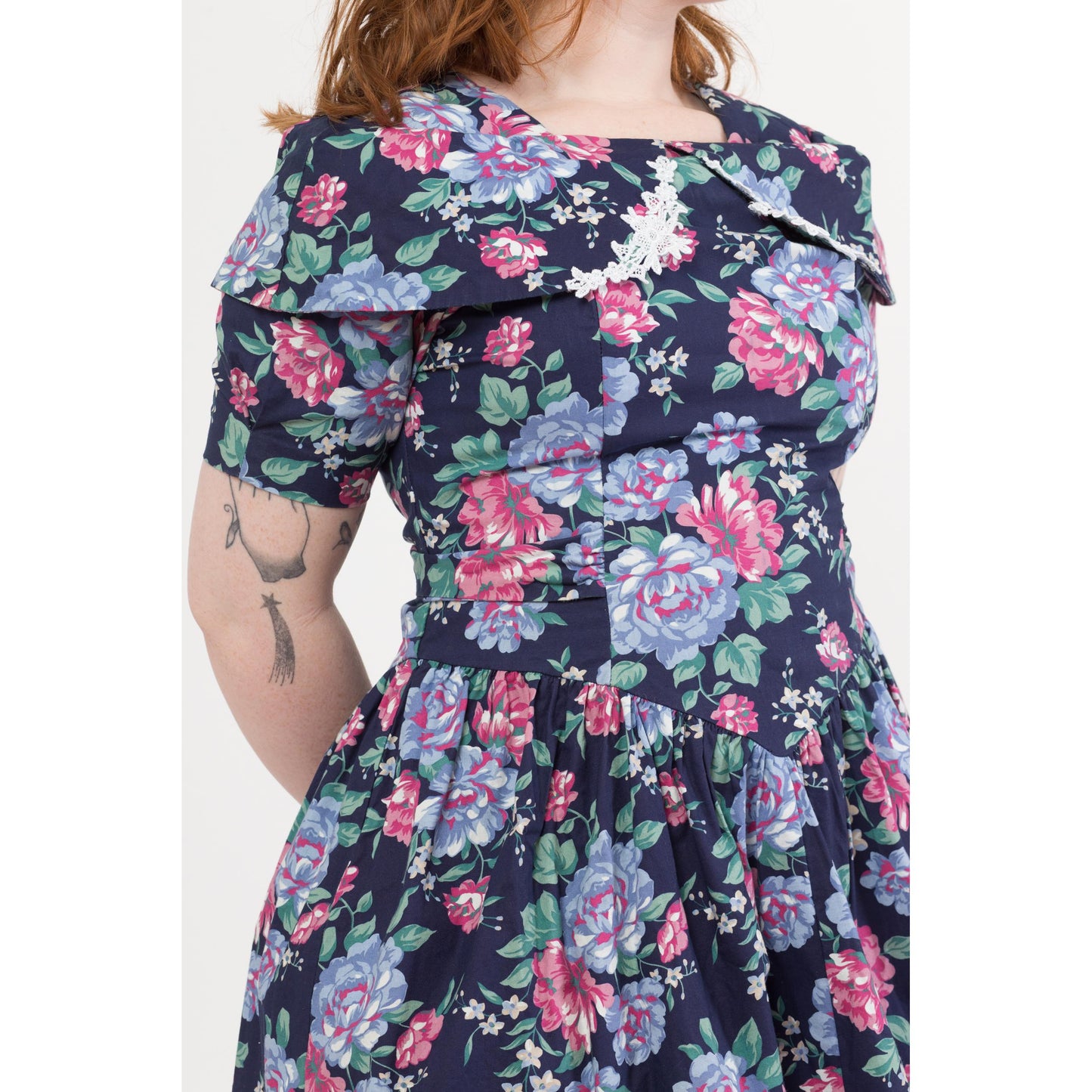 Vintage 80s Navy Blue Floral Cotton Party Dress - Medium to Large | Princess Waist Fit & Flare Retro Cape Collar Knee Length Dress