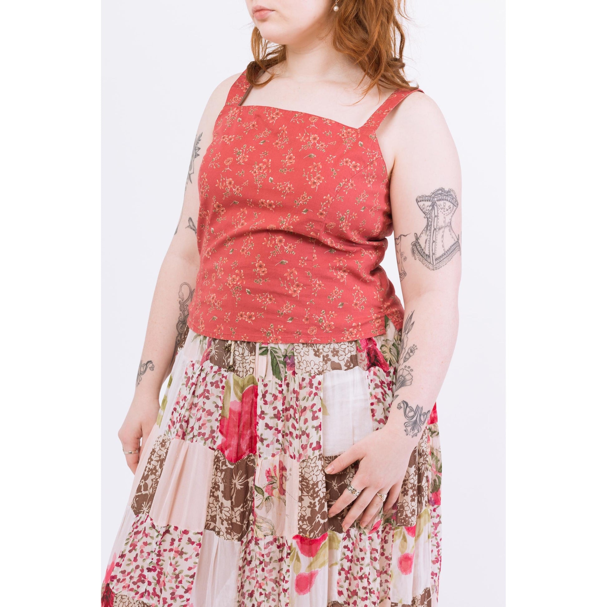 Vintage 90s Red Floral Stretchy Cotton Blend Tank Top - Large | Vintage Boho Square Neck Cropped Blouse