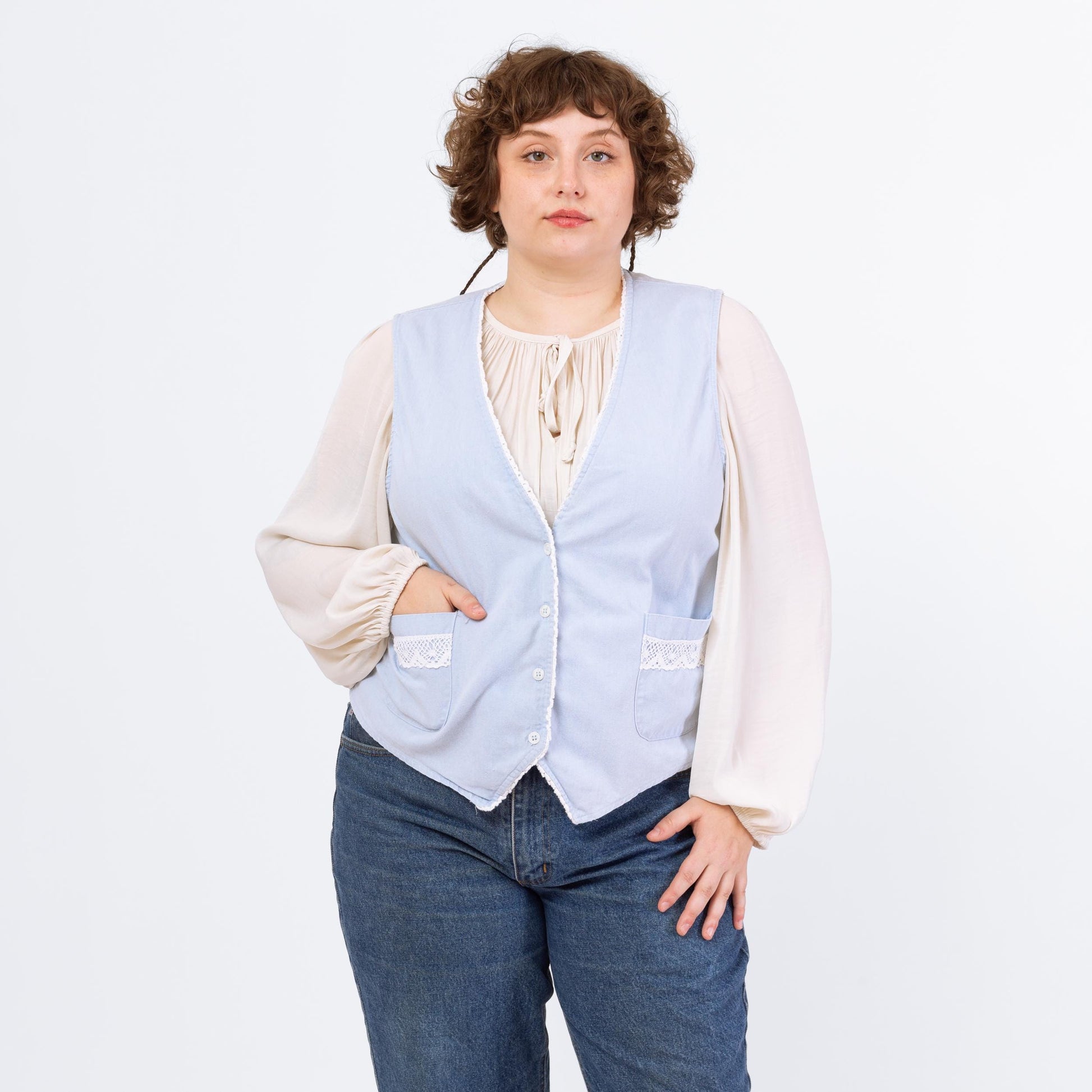 Vintage 80s Blue Chambray Crochet Trim Vest - Large | Fitted Cottagecore Prairie Layering Top, Soft Cotton Vest