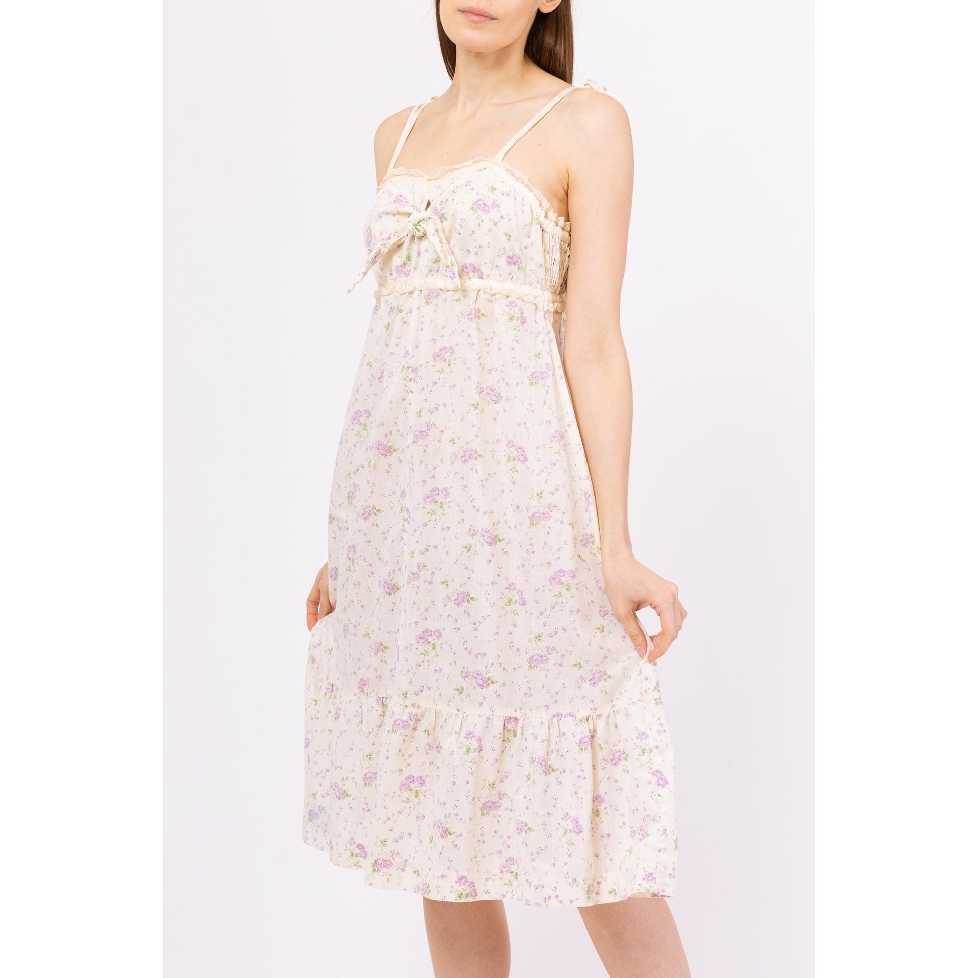 Vintage 70s Boho Floral Tie Front Midi Sundress - Medium | Vintage Cream & Purple Calico Flower Print A Line Midi Dress