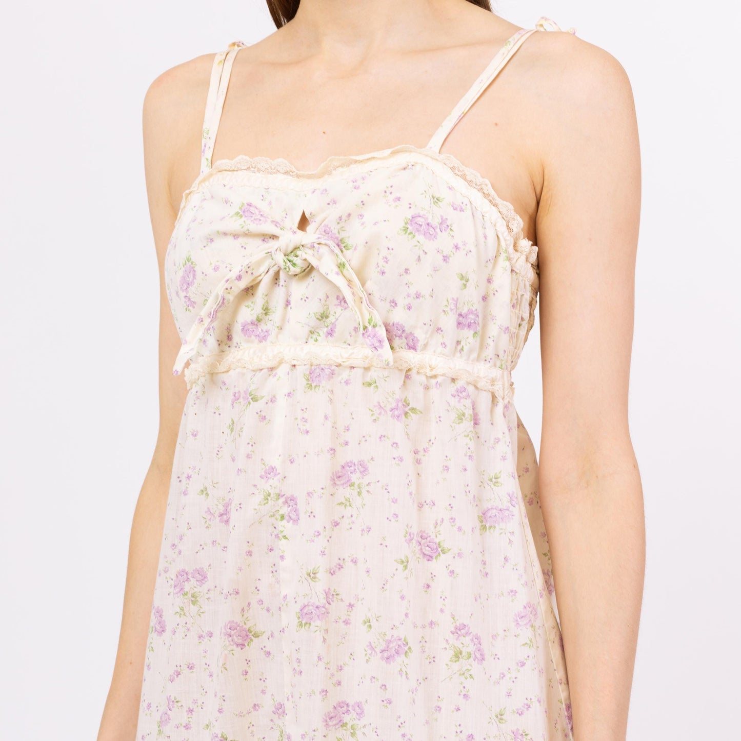 Vintage 70s Boho Floral Tie Front Midi Sundress - Medium | Vintage Cream & Purple Calico Flower Print A Line Midi Dress