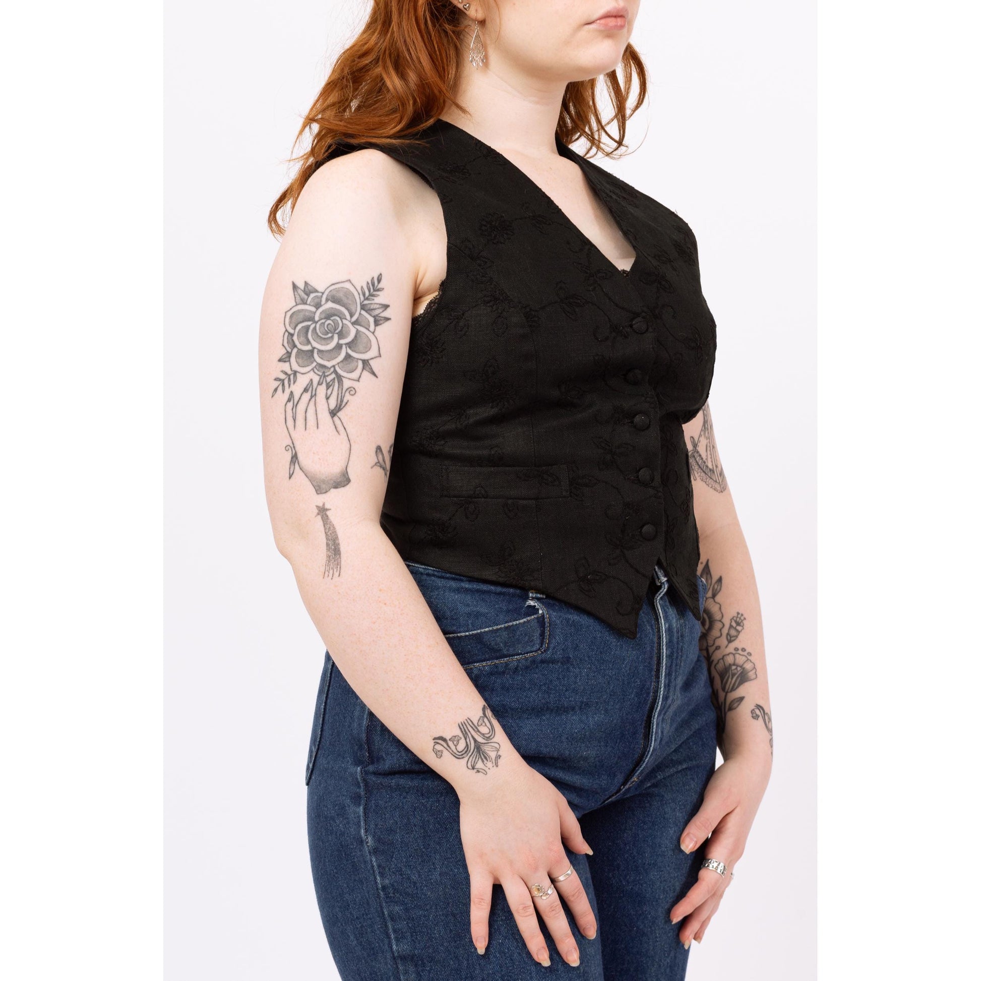 Vintage 90s Black Linen Floral Embroidered Vest - Medium | Boho Crop Top, Button Up V Neck Sleeveless Shirt