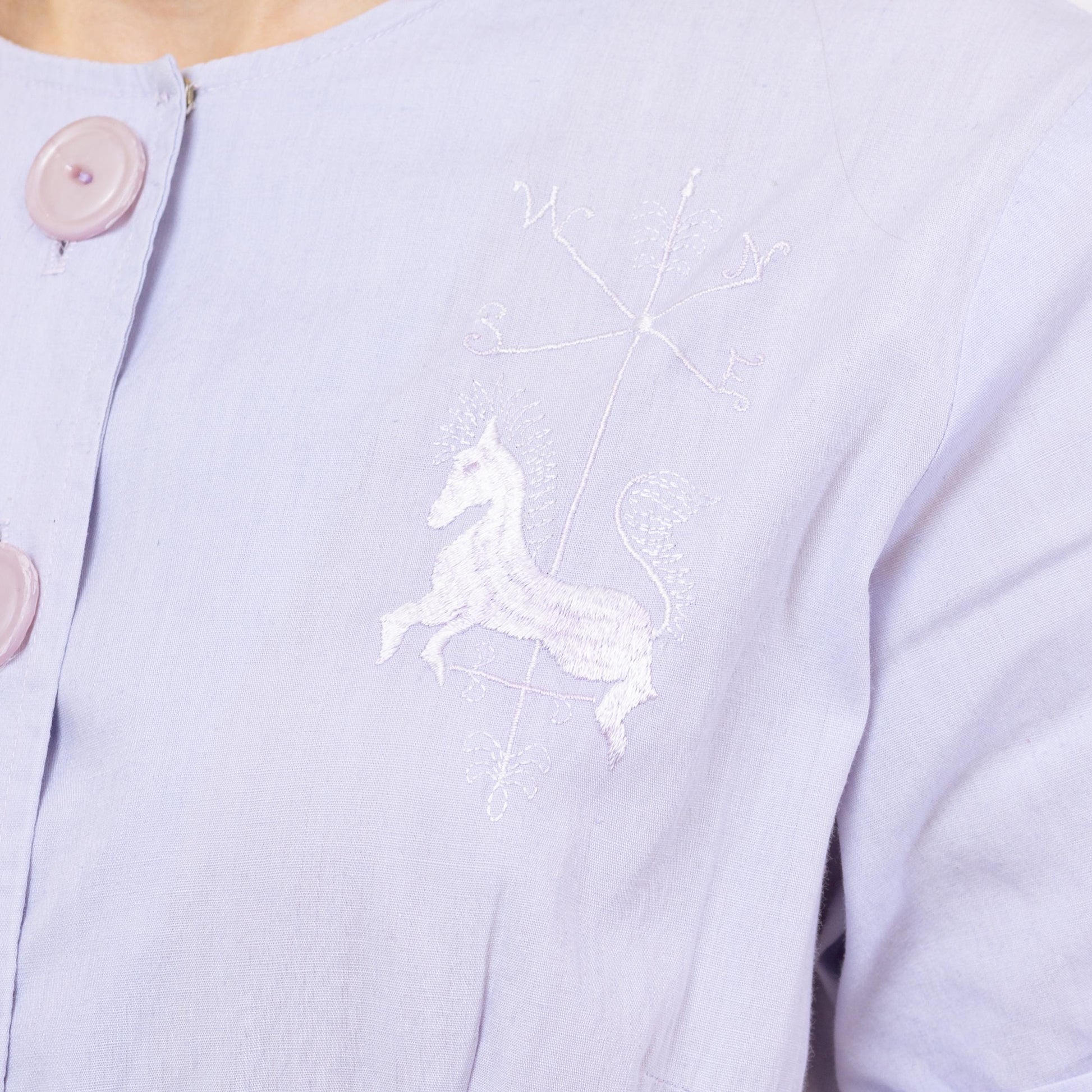 Vintage 40s 50s Pastel Purple Novelty Embroidered Horse Shirtdress - Medium | Retro Short Sleeve Knee Length Shirtwaist Midi Pocket Dress