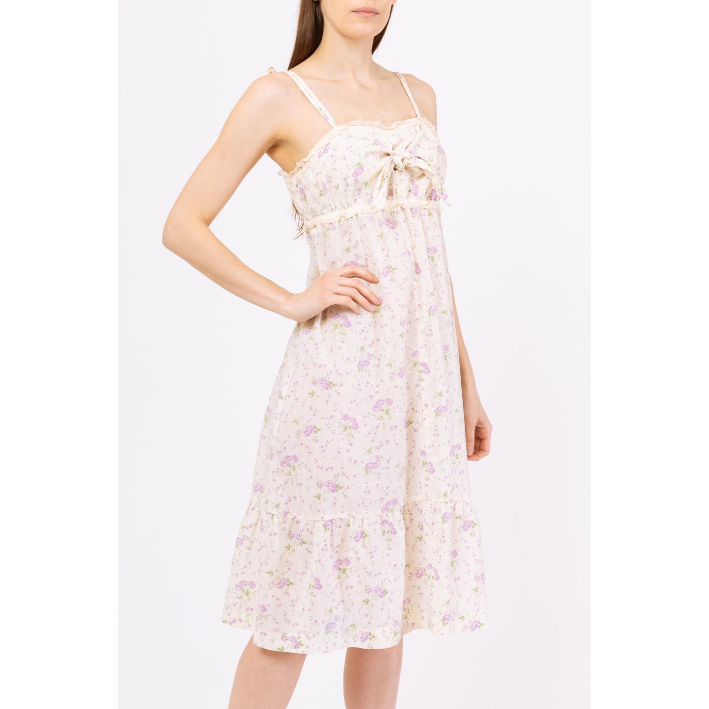 Vintage 70s Boho Floral Tie Front Midi Sundress - Medium | Vintage Cream & Purple Calico Flower Print A Line Midi Dress