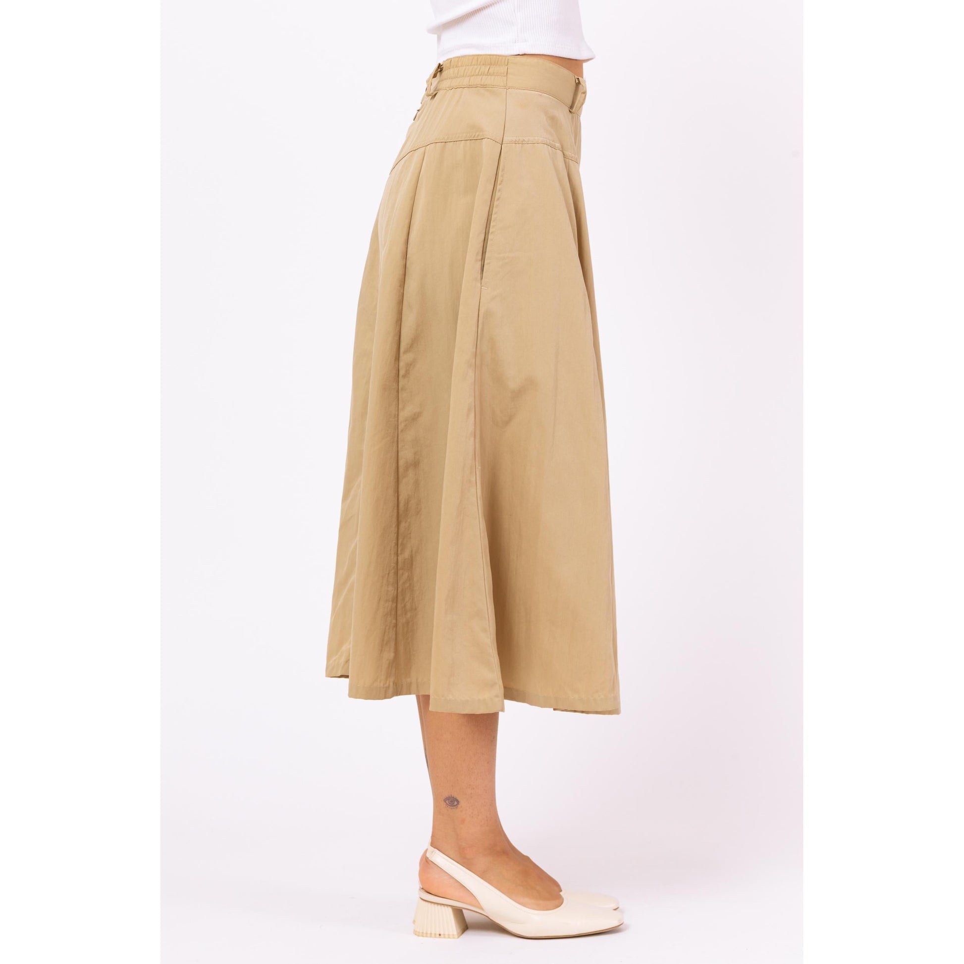 Vintage 90s Khaki Yoked Waist Safari Midi Skirt - Small to Medium, 27"-28" Waist | A-Line Tan High Waisted Western Skirt With Pockets