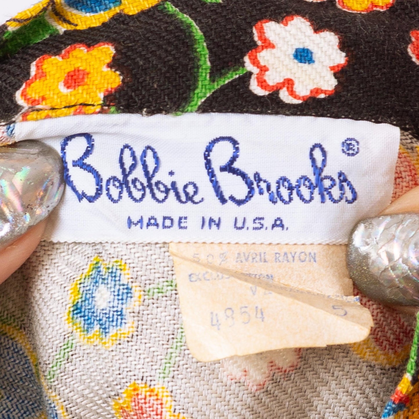 Vintage 60s Black Floral Folk Midi Skirt - XXS, 22.5" Waist | Bobbie Brooks Boho A Line Tiered Cottagecore Hippie Skirt