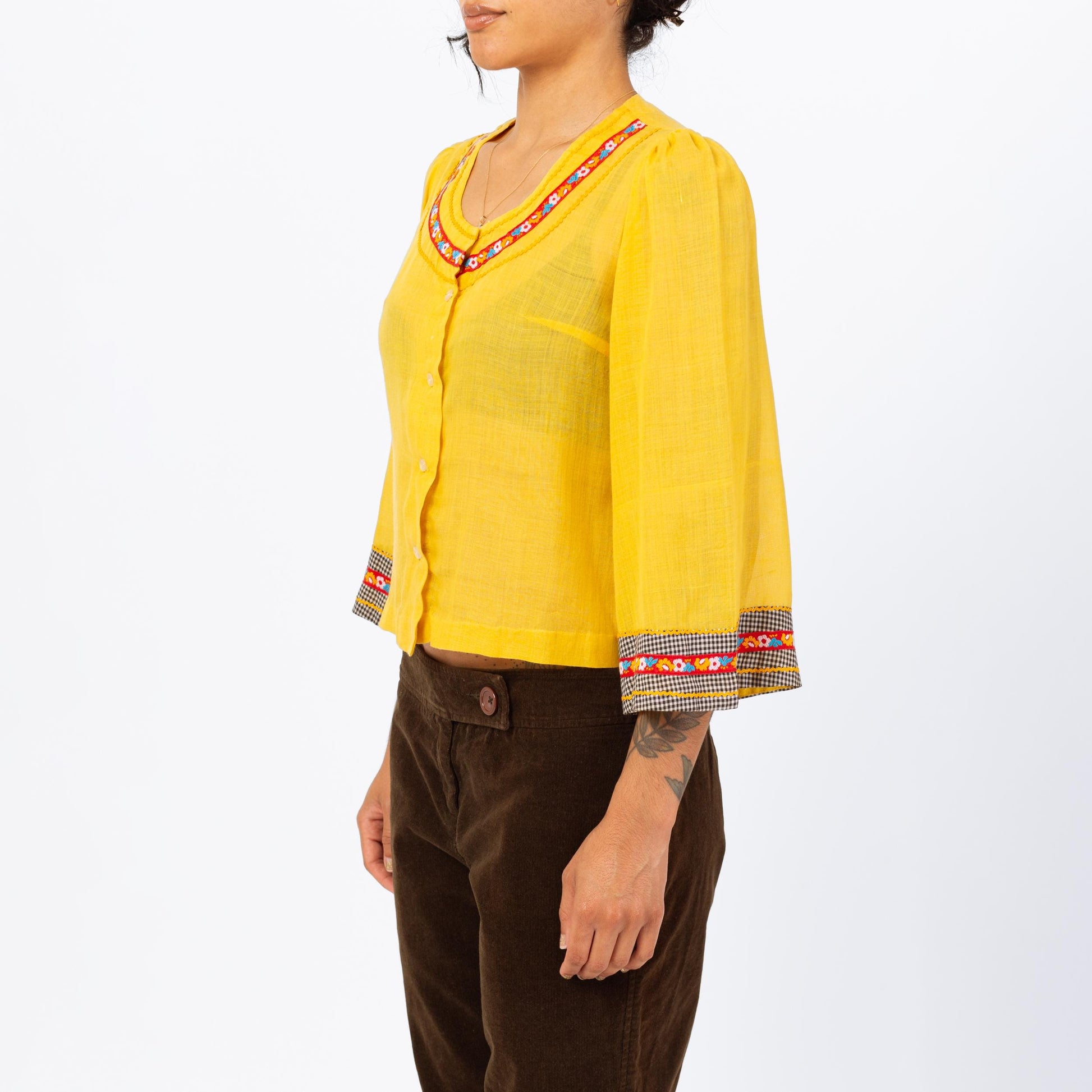 Vintage 70s Yellow Bell Sleeve Peasant Blouse - Small | Ricci Paris Boho 3/4 Sleeve Floral Ric Rac Trim Button Up Folk Festival Top