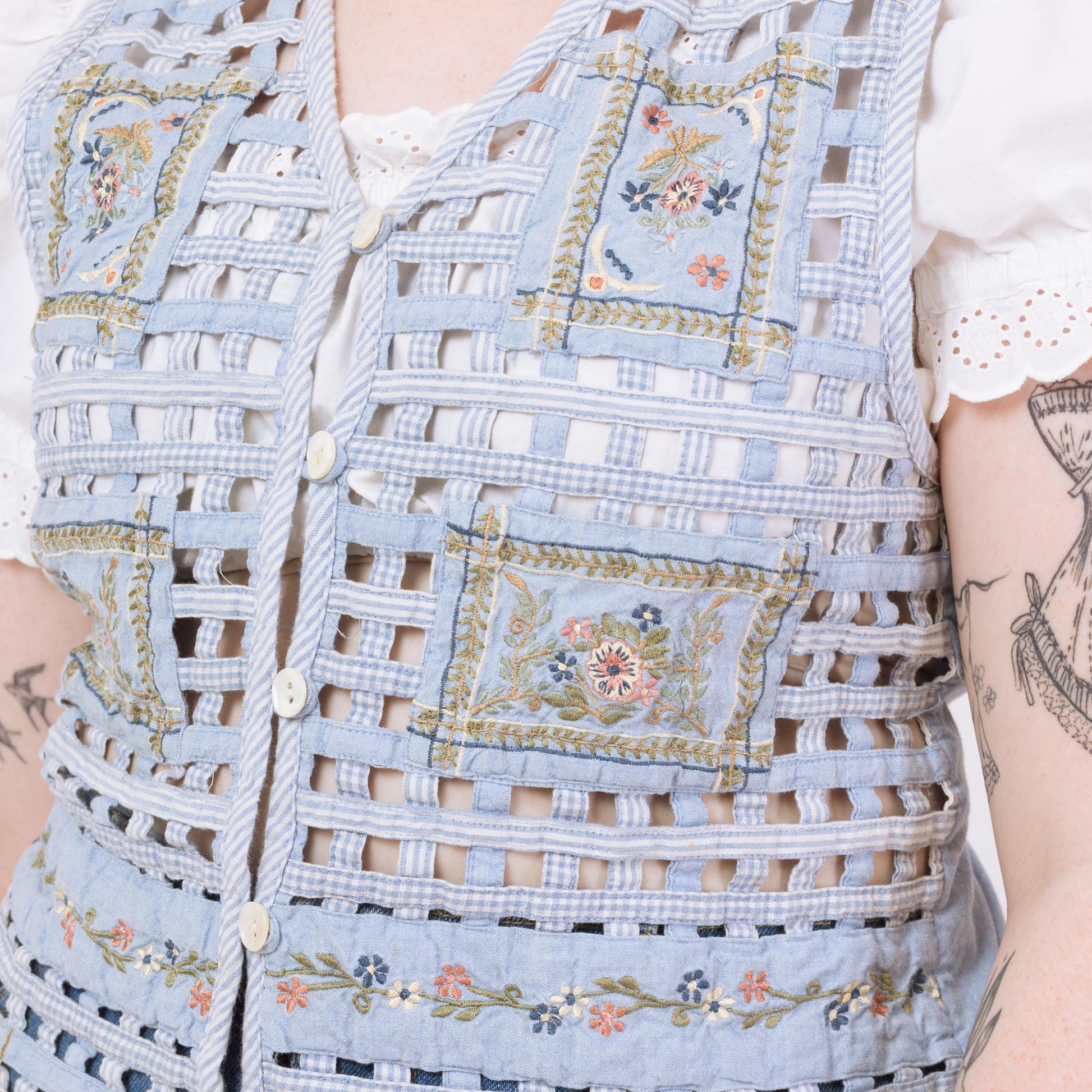 Vintage 90s Chambray Floral Lattice Vest - Medium | Boho Cottagecore Blue Sleeveless Button Up Folk Top