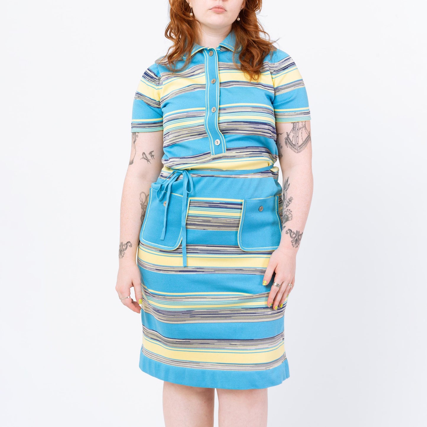 Vintage 60s 70s Mod Blue Space Dye Striped Midi Dress - Medium | Preppy Knee Length Belted Sleeveless Shirtdress