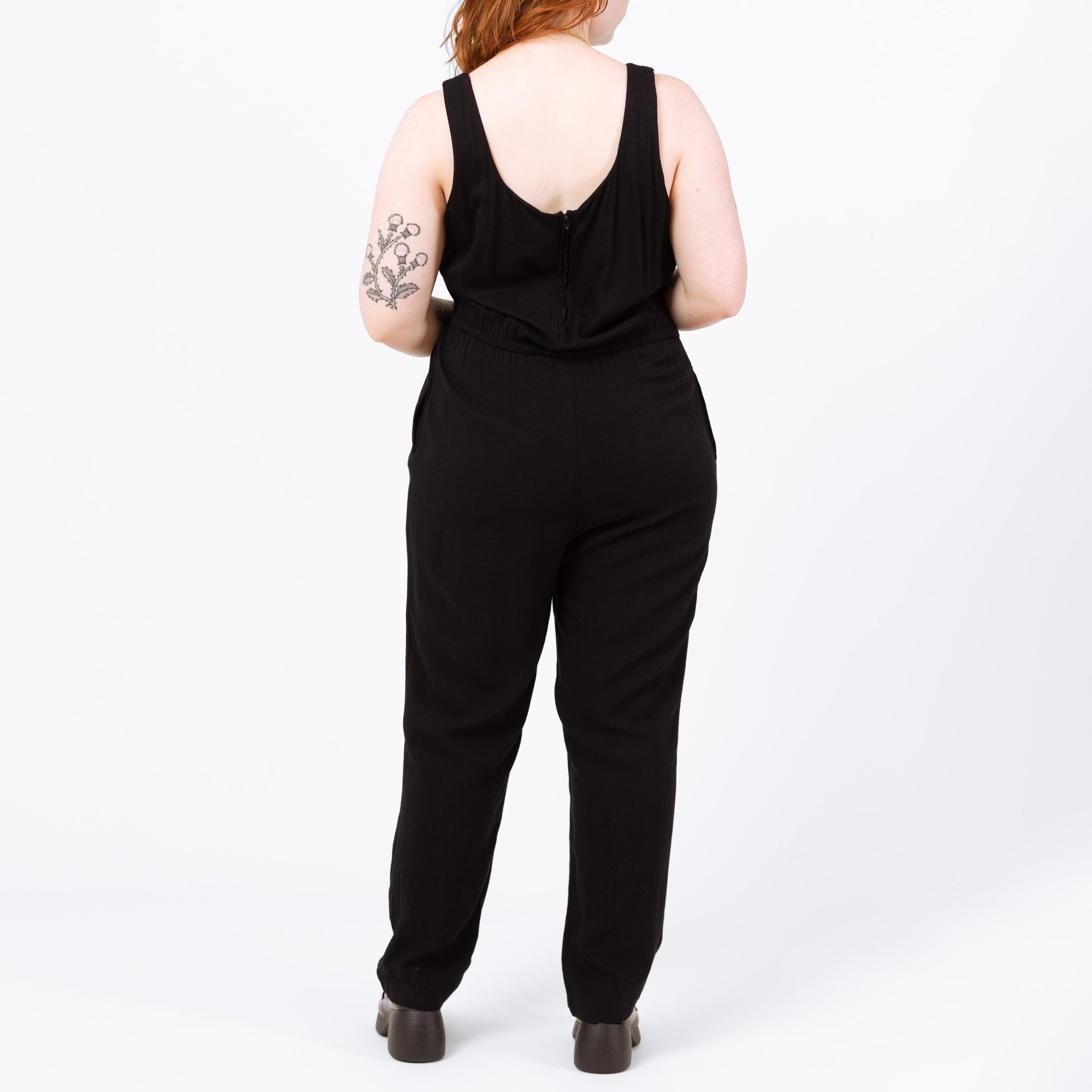 Vintage 80s Black Low Back Lounge Jumpsuit - Medium to Large | Sleeveless Grunge Tapered Leg Casual Pantsuit