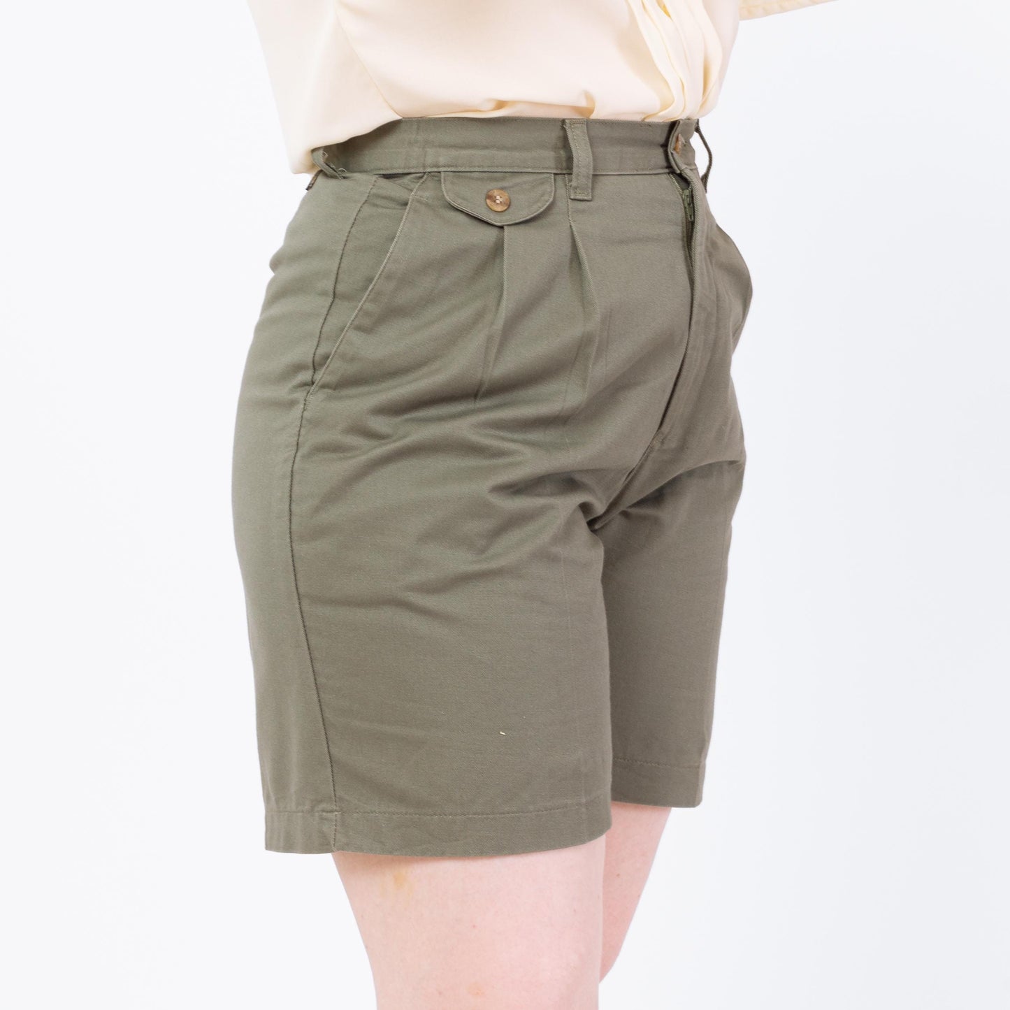 Vintage 90s Olive Green High Waisted Shorts - Medium, 30" Waist | Lee Pleated Mid Length Casual Cotton Shorts