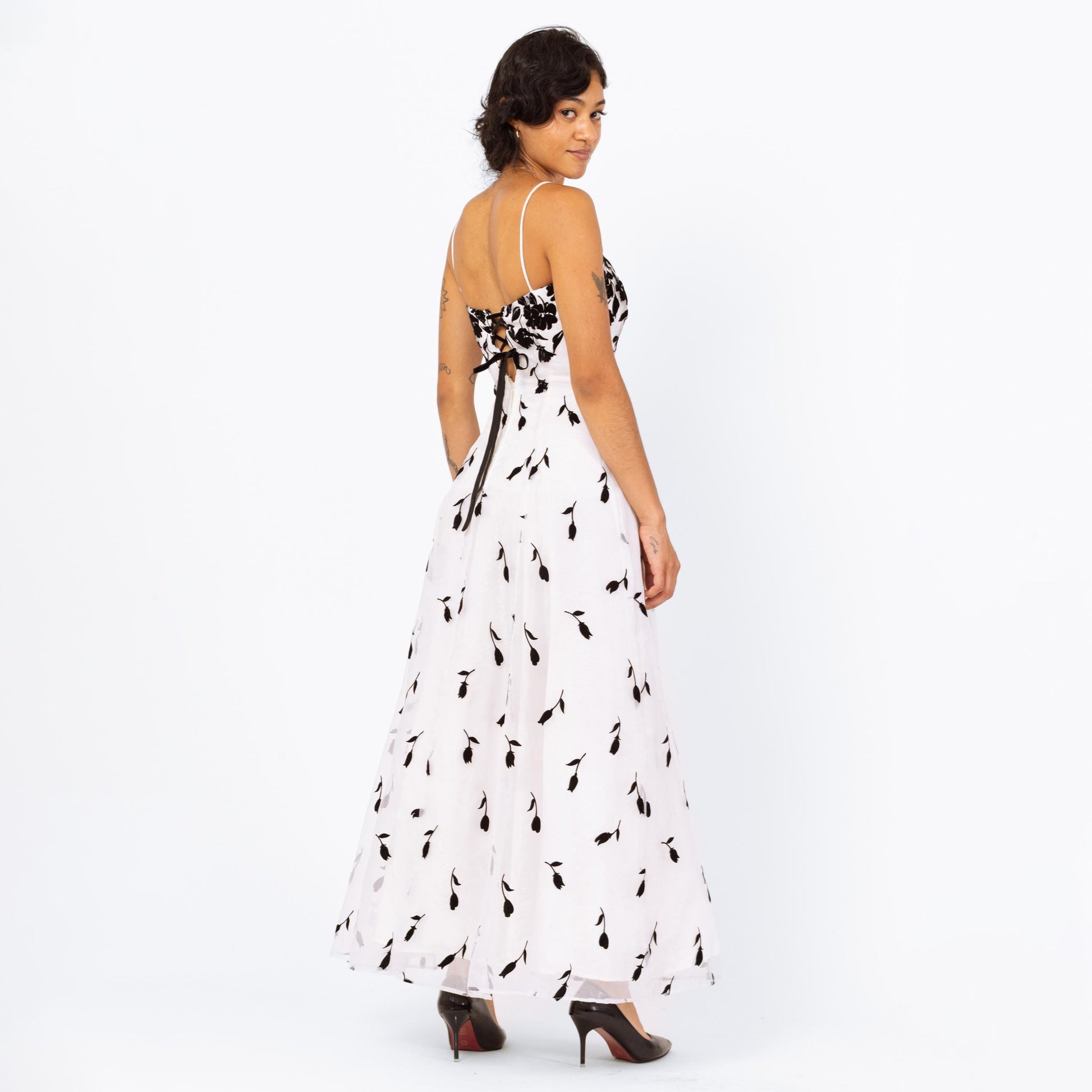 Vintage 90s Black & White Falling Floral Evening Gown - Extra Small | Gothic Sleeveless Formal Maxi Prom Dress, Ball Gown Wedding Dress