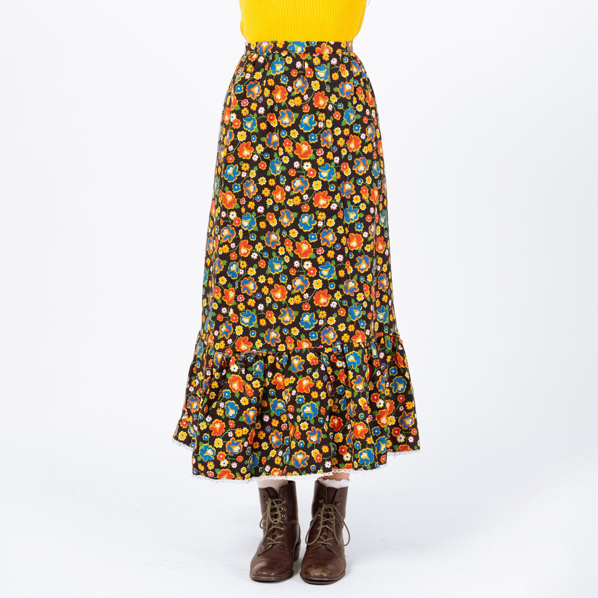 Vintage 60s Black Floral Folk Midi Skirt - XXS, 22.5" Waist | Bobbie Brooks Boho A Line Tiered Cottagecore Hippie Skirt