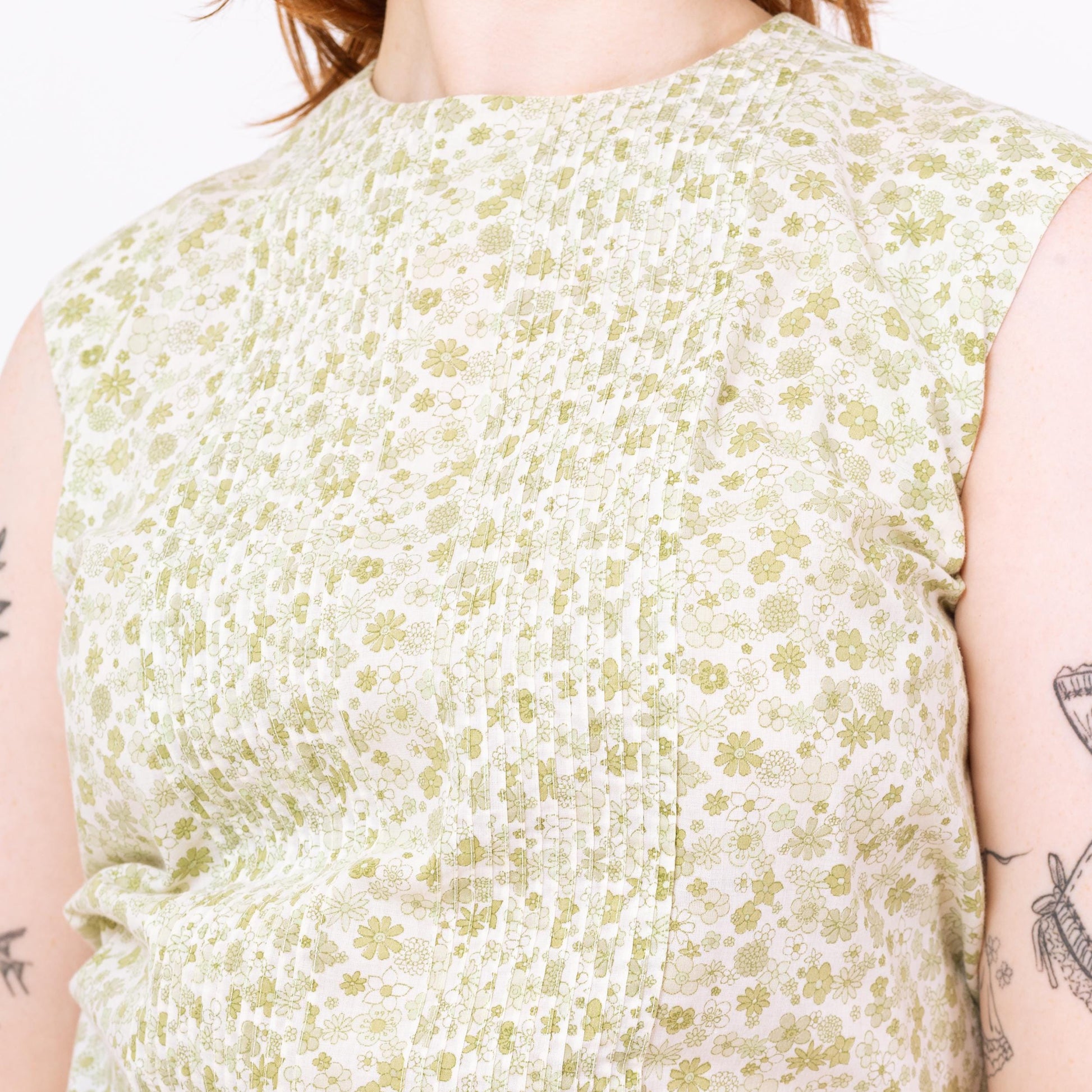 Vintage 60s Mint Green Floral Button Back Sleeveless Top - Medium | 1960s Boho Cropped Summer Blouse