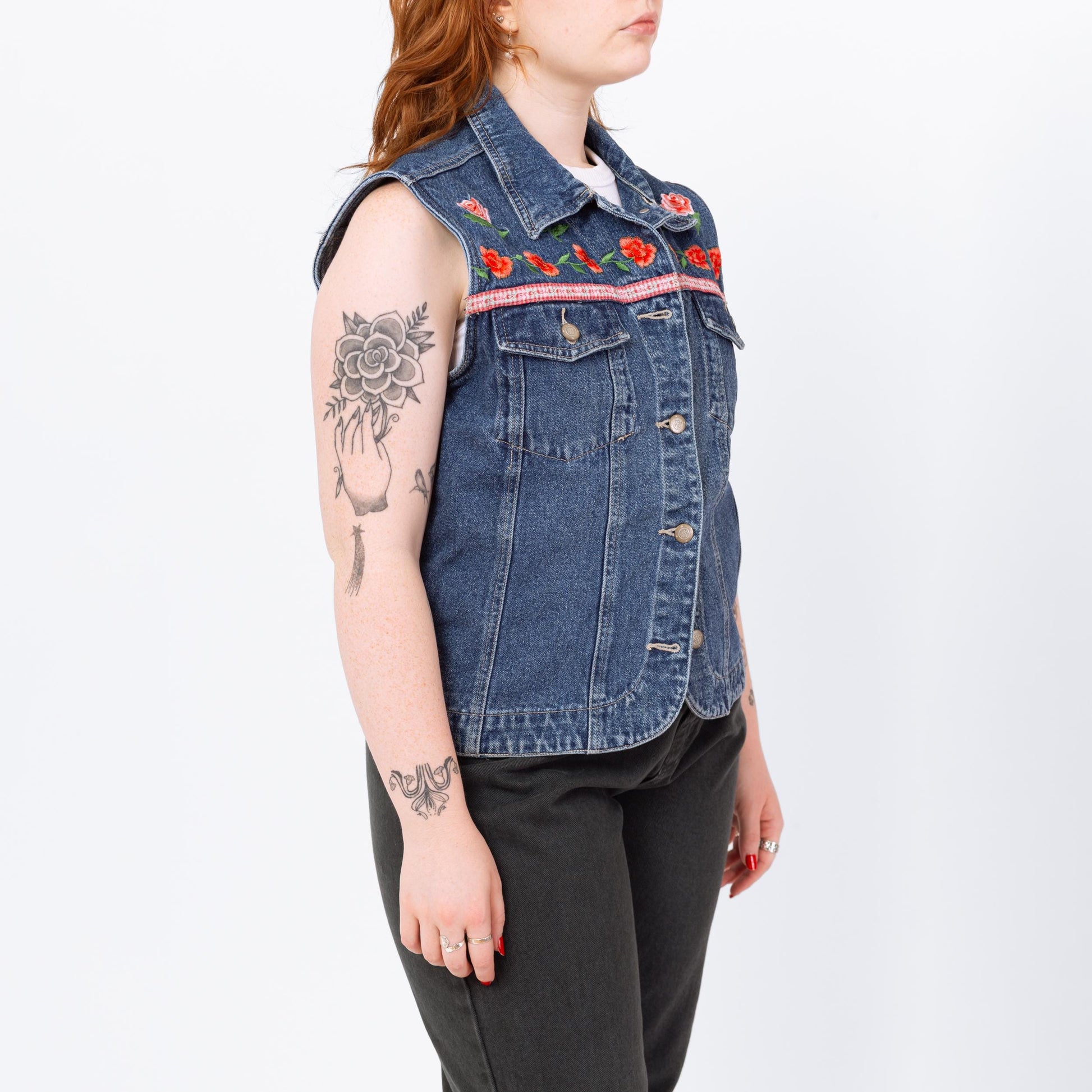 Vintage 90s Floral Embroidered Denim Vest - Large | Western Blue Jean Sleeveless Grunge Shirt