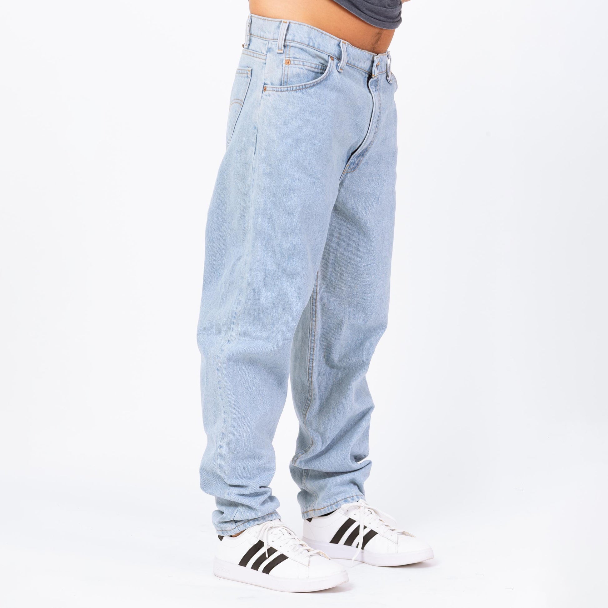 Vintage Levis 550 Made In USA Jeans - 36x32 | 80s 90s Light Wash Denim Relaxed Fit Levi's Dad Jeans