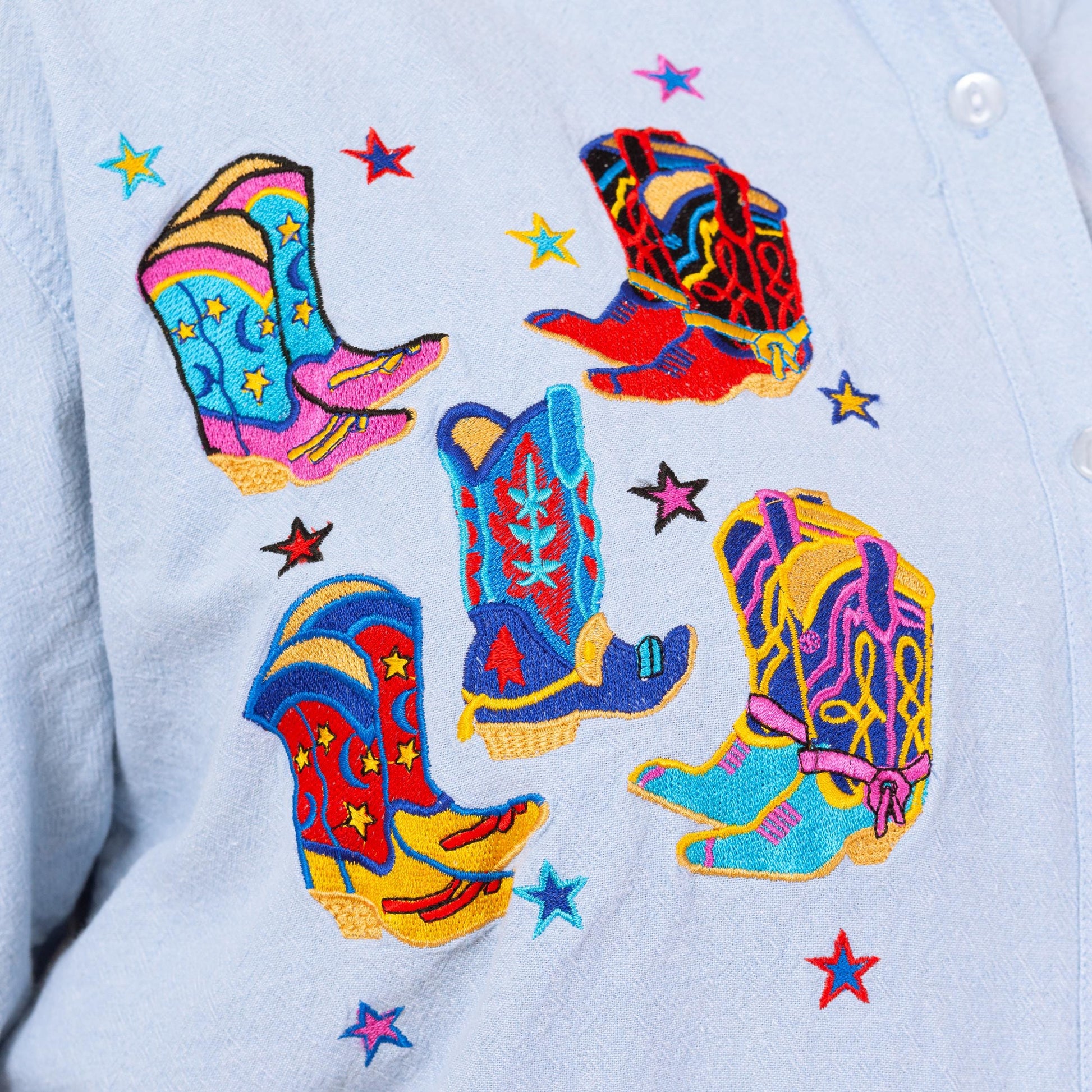 Vintage 90s Cowboy Boot Chambray Shirt - Large | Western Novelty Applique Button Up Short Sleeve Denim Top