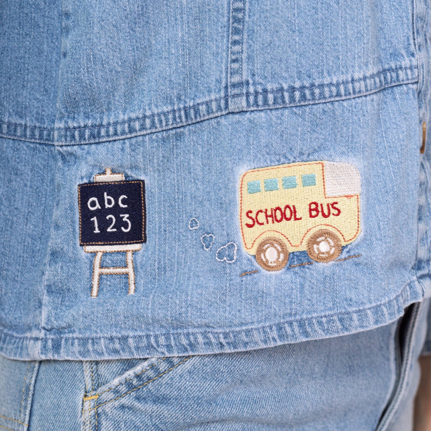 Vintage Y2K School Patch Chambray Shirt - Small | Novelty Button Up Long Sleeve Denim Top