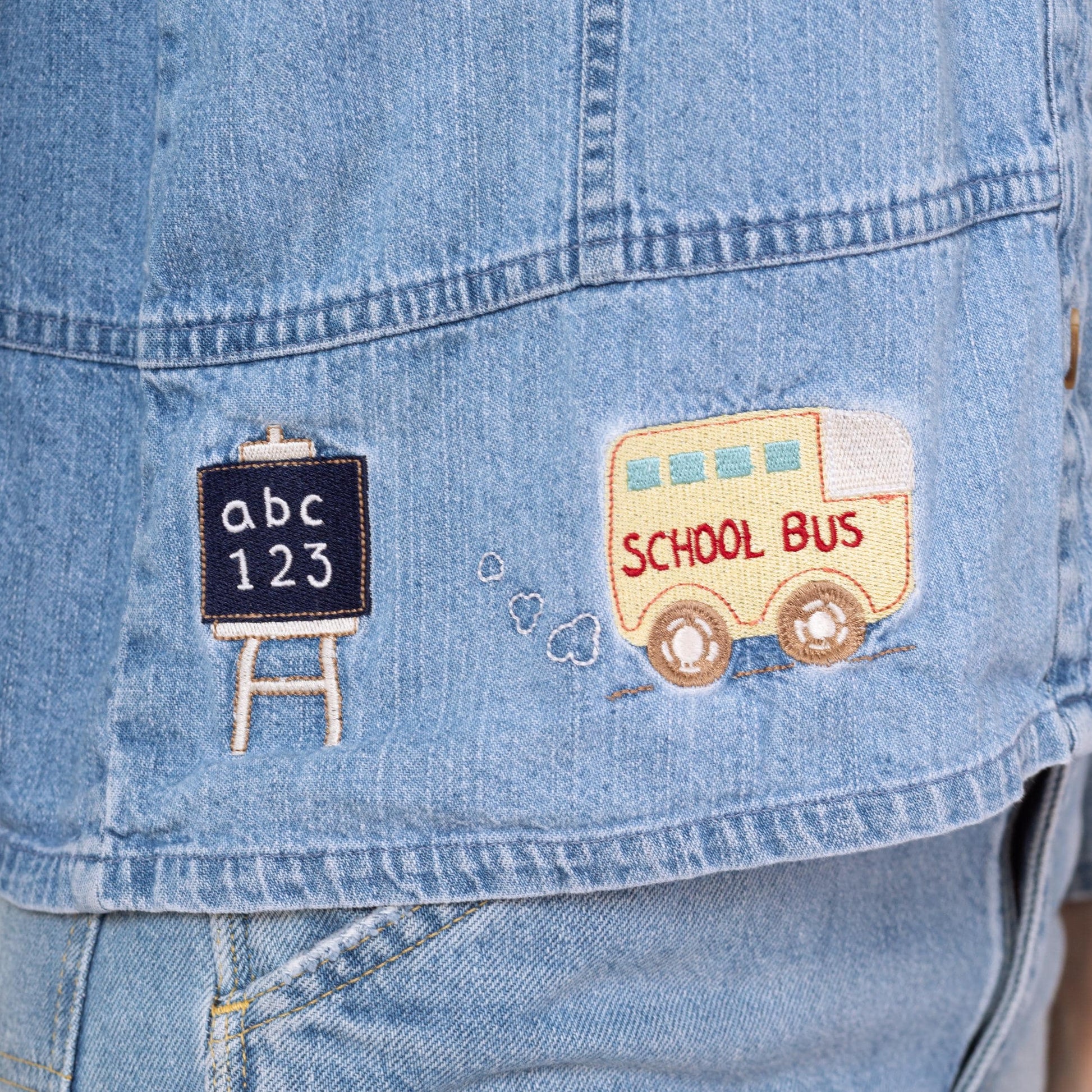 Vintage Y2K School Patch Chambray Shirt - Small | Novelty Button Up Long Sleeve Denim Top