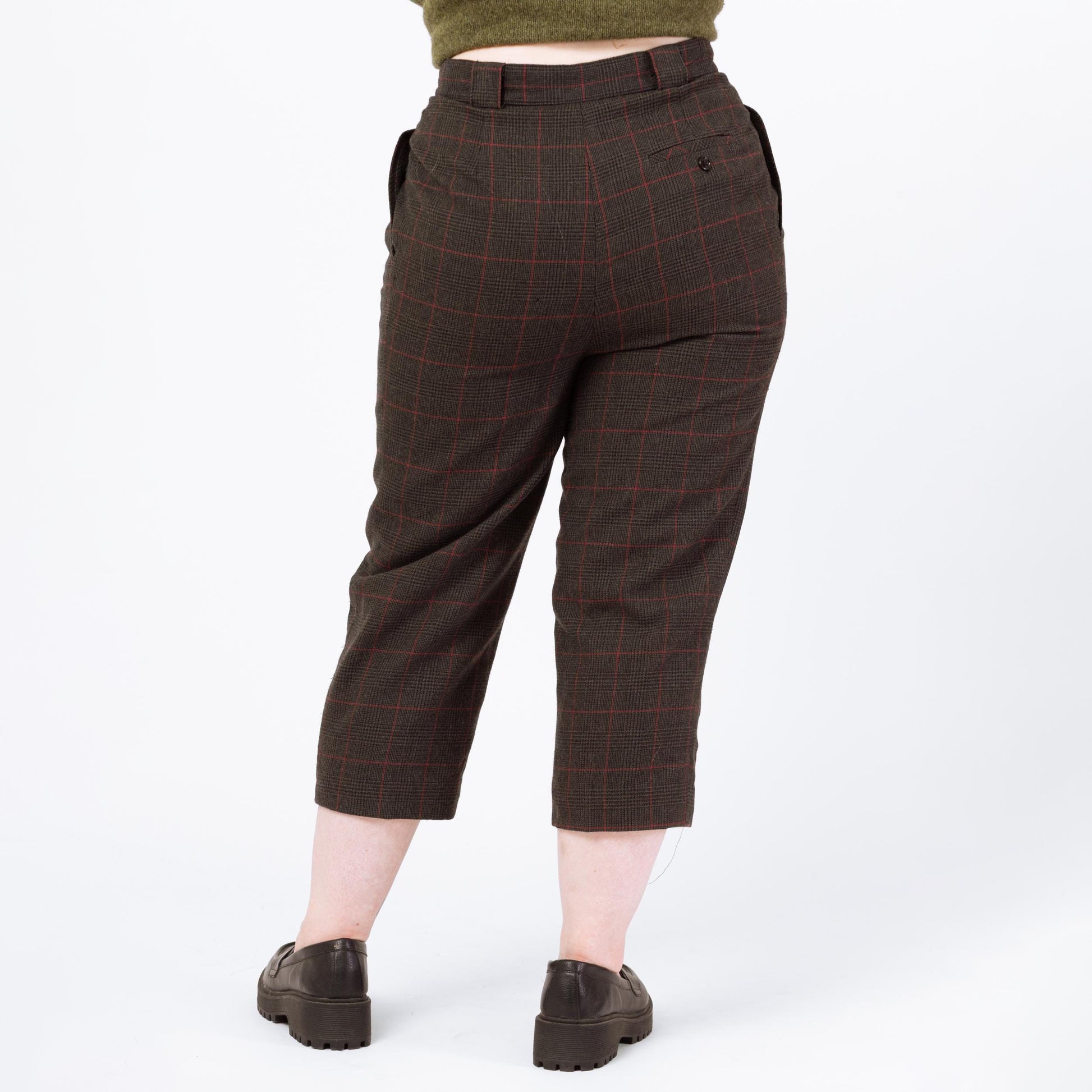 Vintage 80s Dark Grey Plaid Wool Cropped Trousers - Large, 31.5" Waist | Retro High Rise Capris Ankle Pants