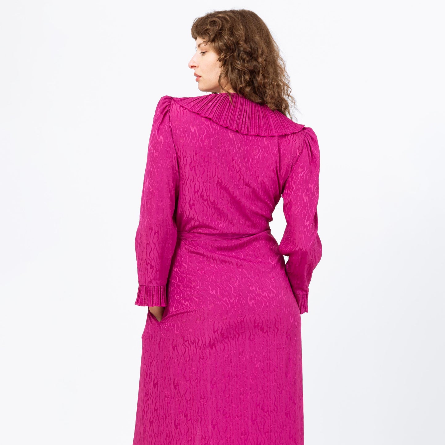 Vintage 80s Magenta Pink Maxi Wrap Lounge Dress - Medium | Retro Long Sleeve Plisse Ruffle Hostess Dressing Gown Peignoir Robe
