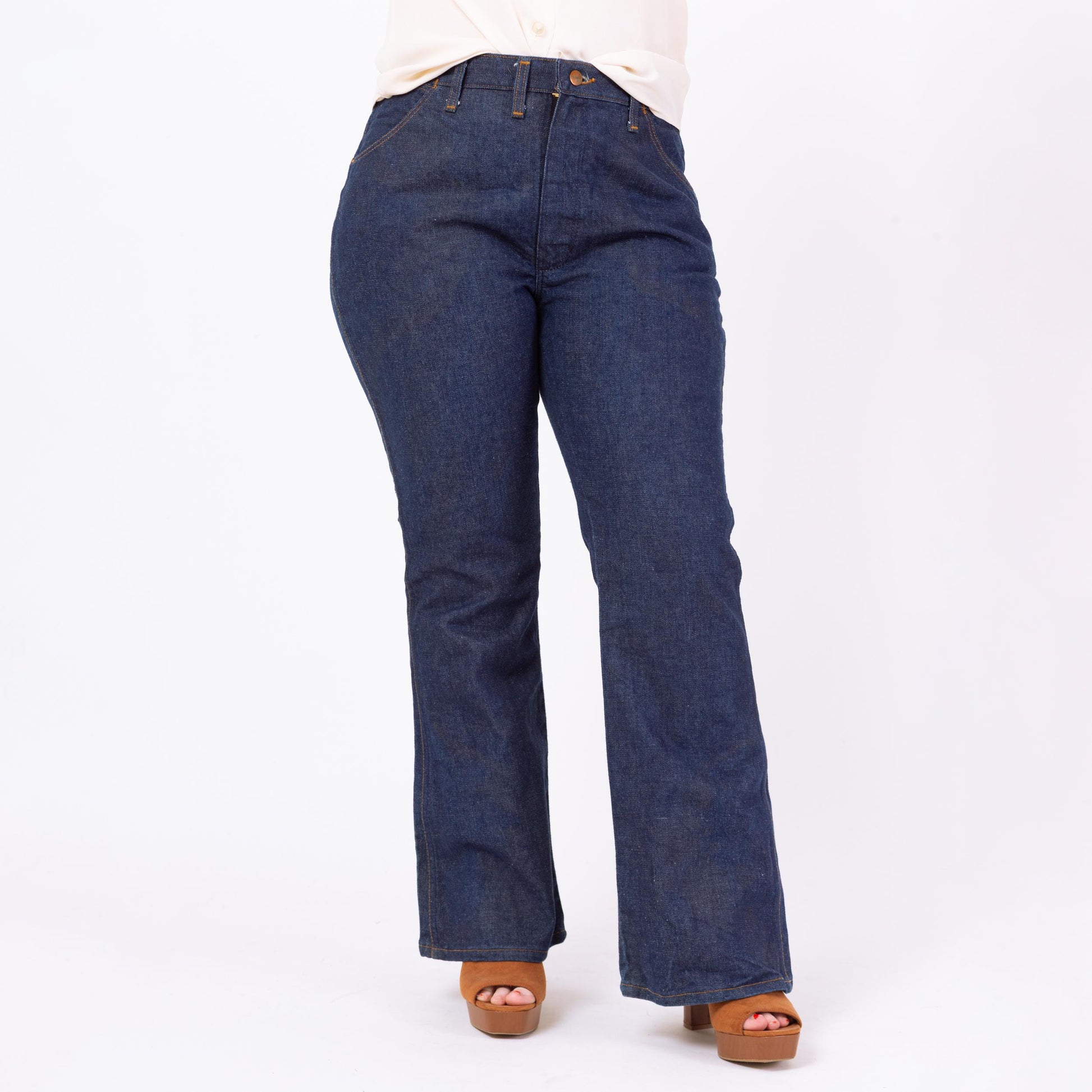 Vintage 70s Wrangler Deadstock Flared Unisex Jeans - 38x30 | Dark Wash Denim High Waisted Bootcut Jeans