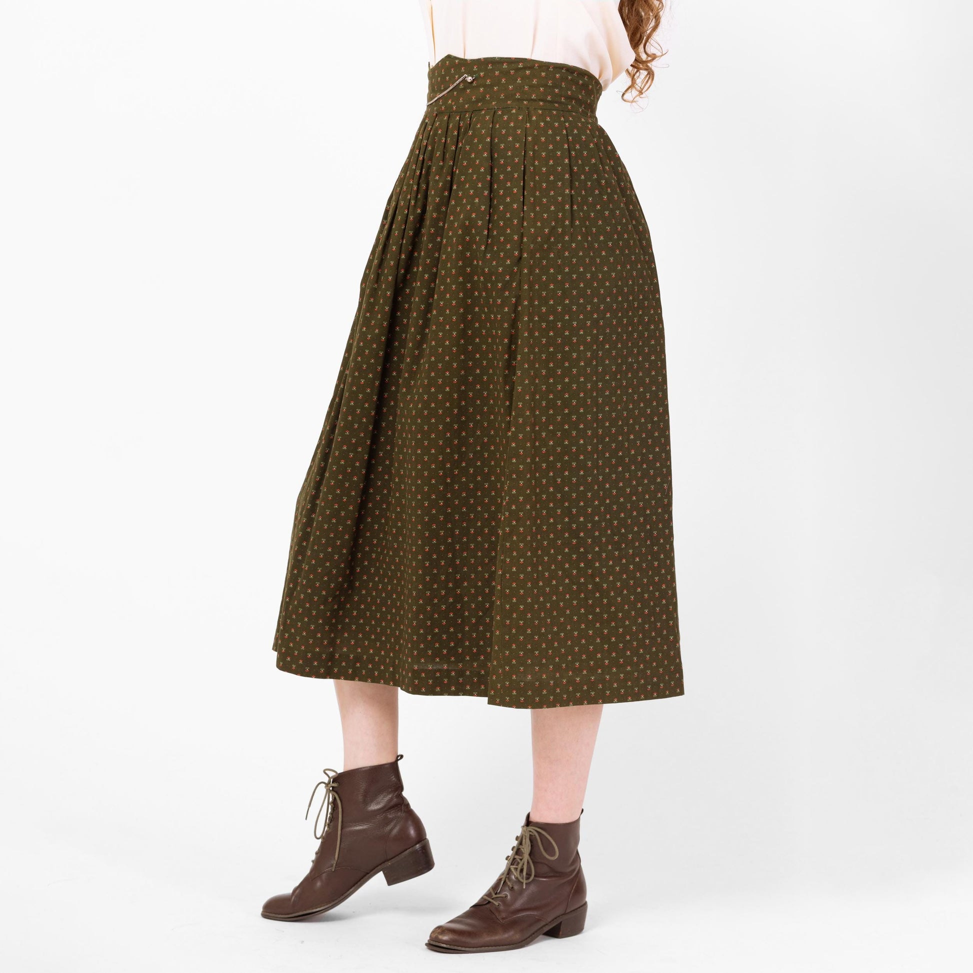 Vintage 70s Green Floral Dirndl Skirt - Medium, 29" Waist | Oktoberfest Austrian Trachten Boho Calico Folk Midi Skirt