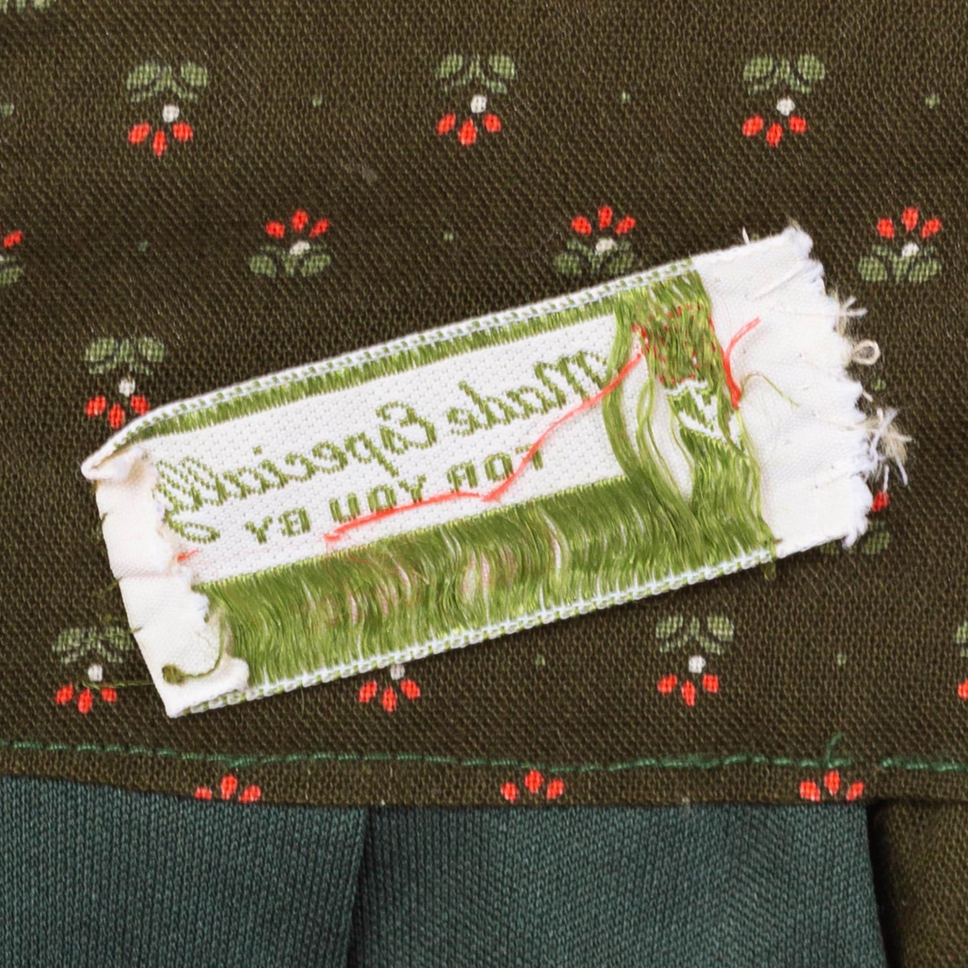Vintage 70s Green Floral Dirndl Skirt - Medium, 29" Waist | Oktoberfest Austrian Trachten Boho Calico Folk Midi Skirt