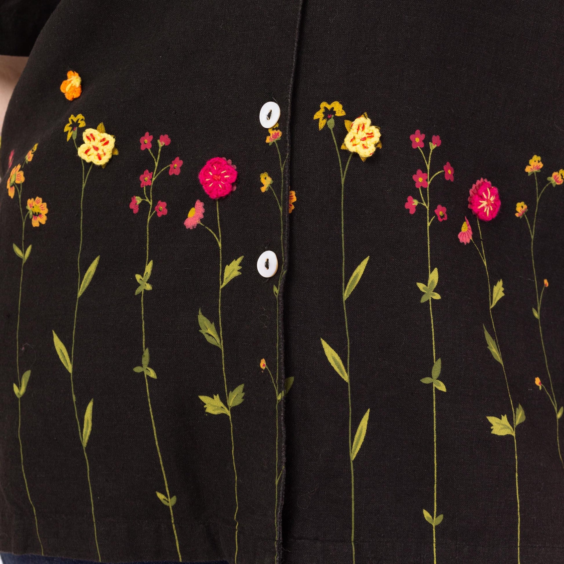 Vintage 90s Black Painted Wildflower Floral Blouse - Large | Boho Short Sleeve Linen Button Up Collared Top