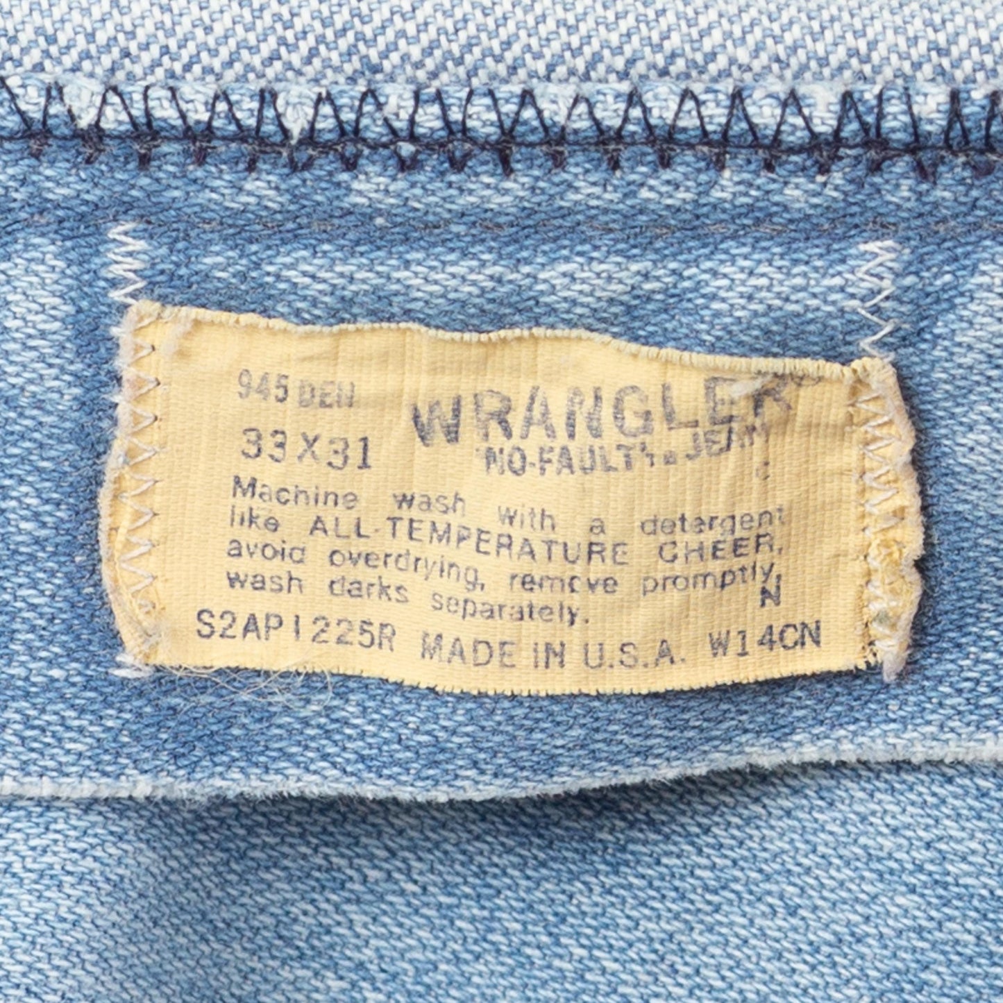 Vintage 70s Wrangler Flared Unisex Jeans - 31x30 | Light Wash Distressed Denim High Waisted Bootcut Jeans