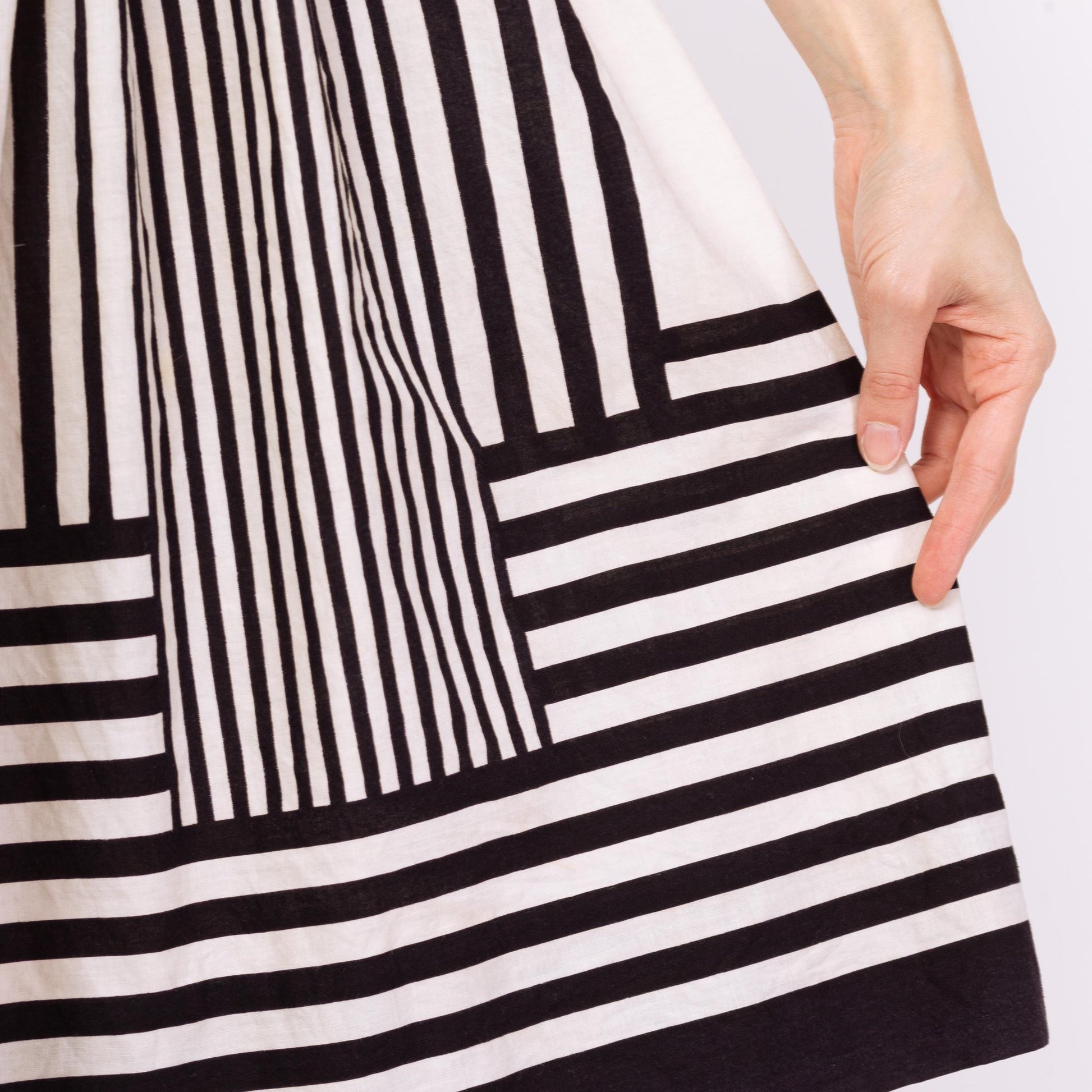 Vintage 50s Black & White Striped Day Dress - Extra Small | Retro Judy Palmer Sleeveless Knee Length Fit Flare Dress
