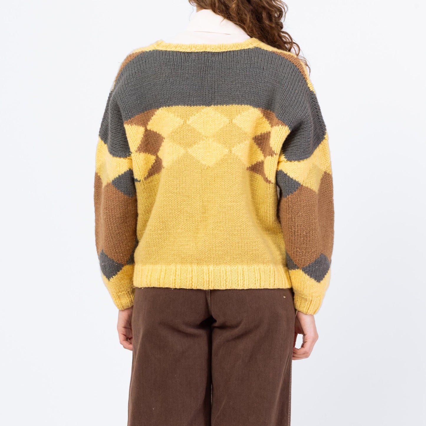 Vintage 70s Yellow Argyle Knit Cropped Sweater - One Size | Boxy V Neck Pullover Jumper