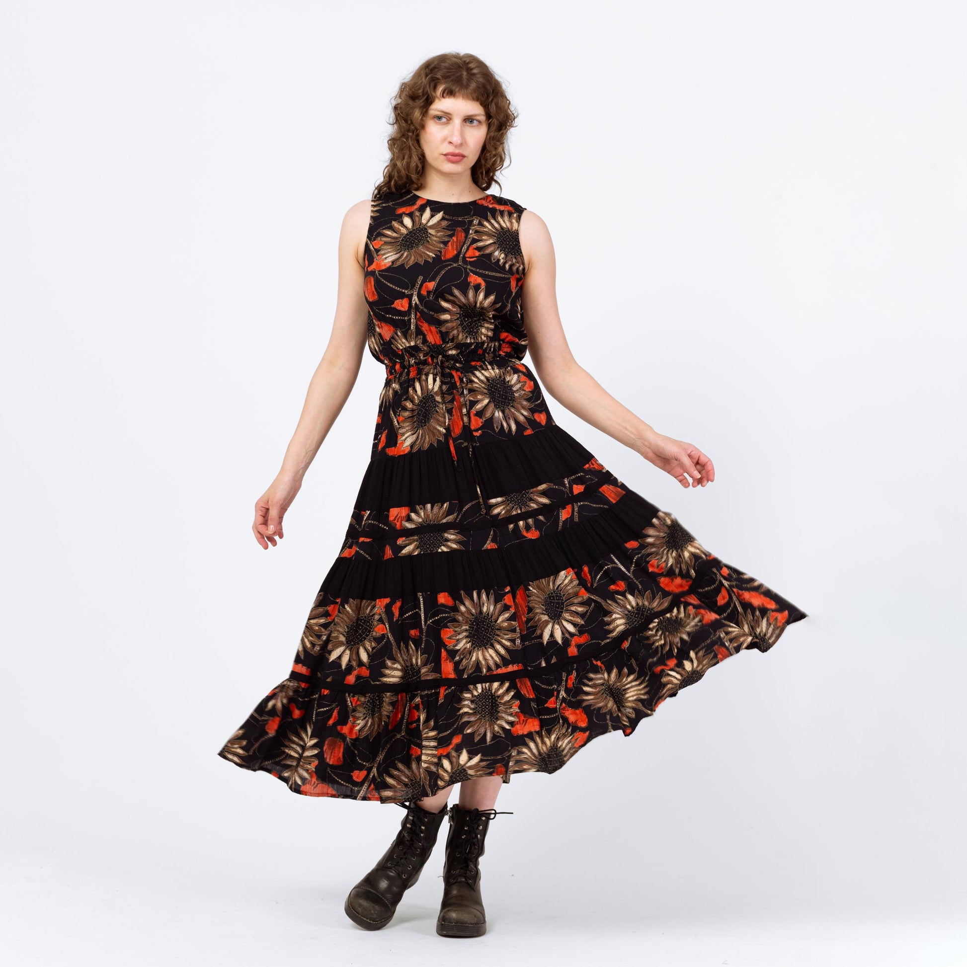 Vintage 90s Black Metallic Sunflower Print Maxi Tank Dress - Medium Flying Apple Vintage Vintage 90s Black Metallic Sunflower Print Maxi Tank Dress - Medium Flying Apple Vintage