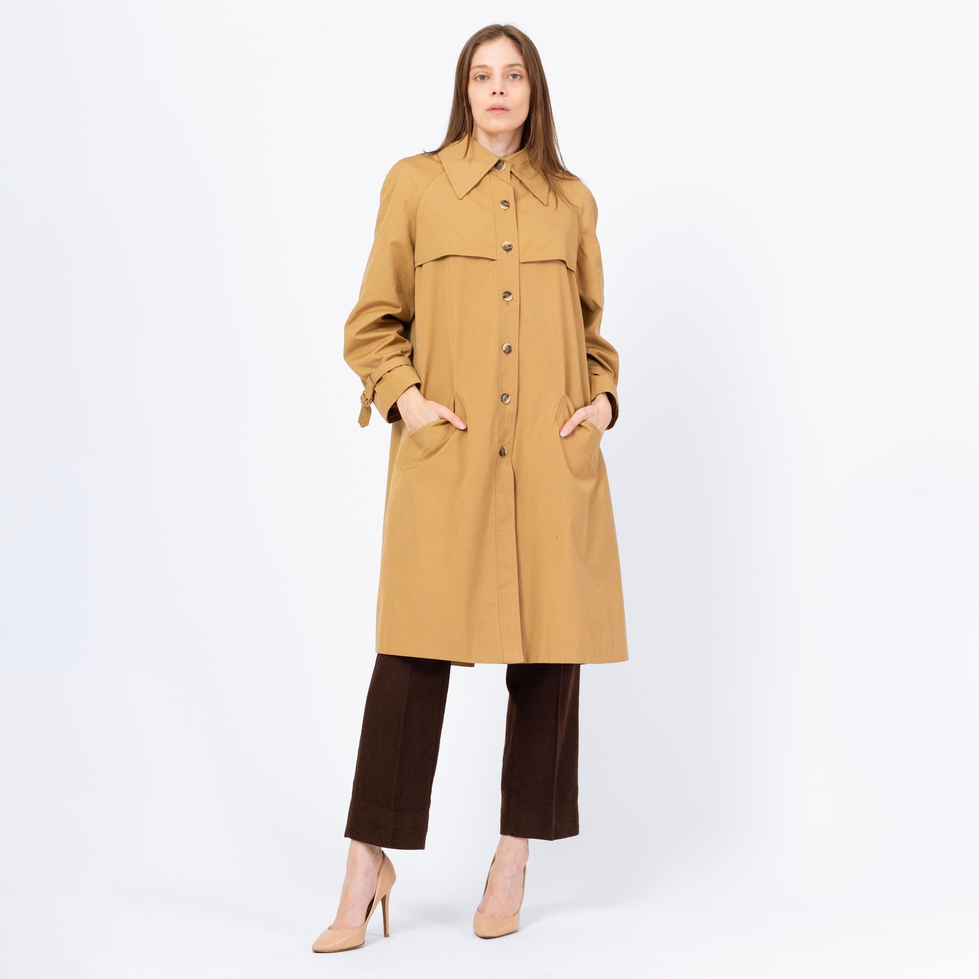 Vintage 70s Tan Pointed Collar Trench Coat - Medium | Minimalist Button Up Fall Winter Swing Jacket