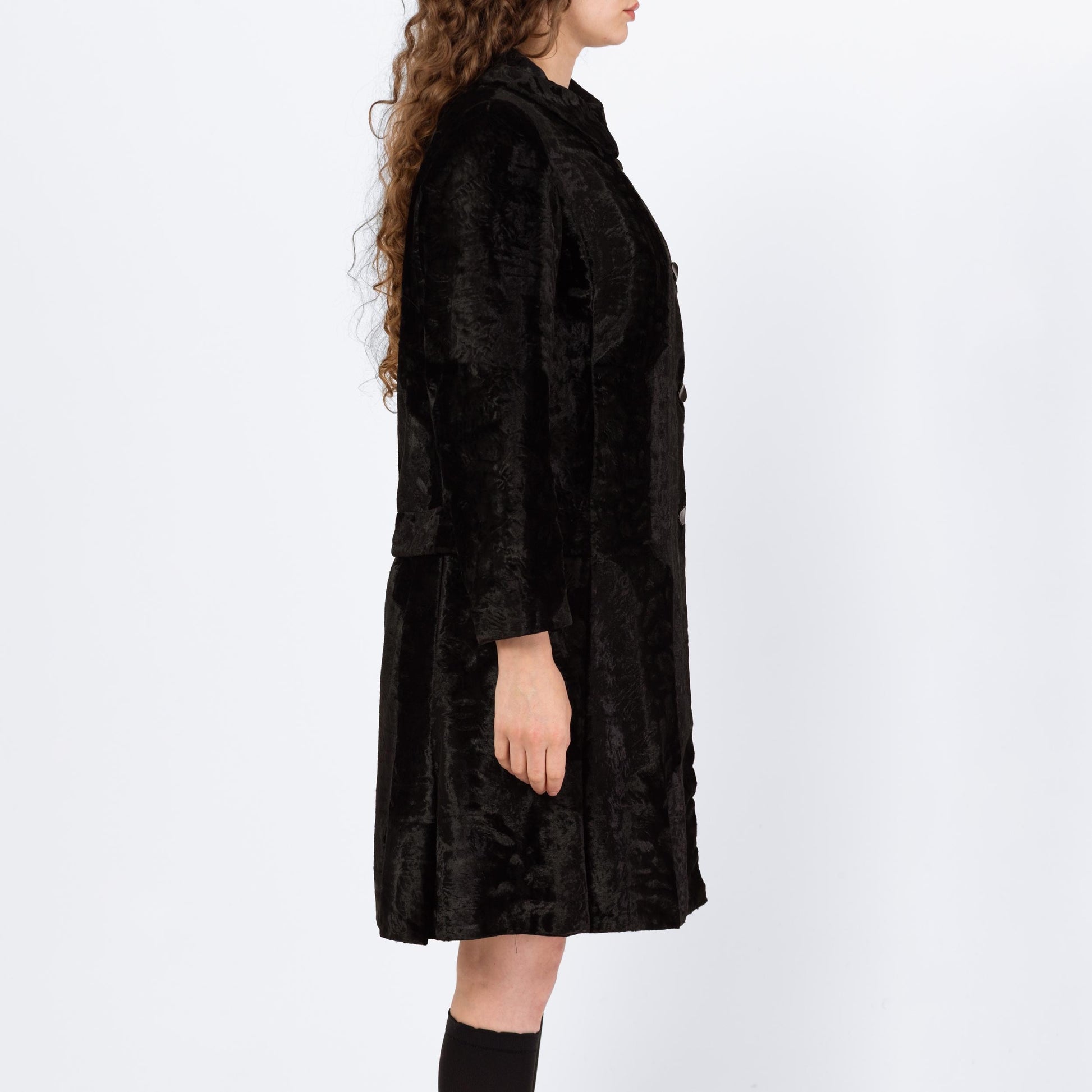 Vintage 60s Mod Black Crushed Velvet Swing Coat - Medium | Retro Double Breasted Plush Faux Fur Collared Jacket