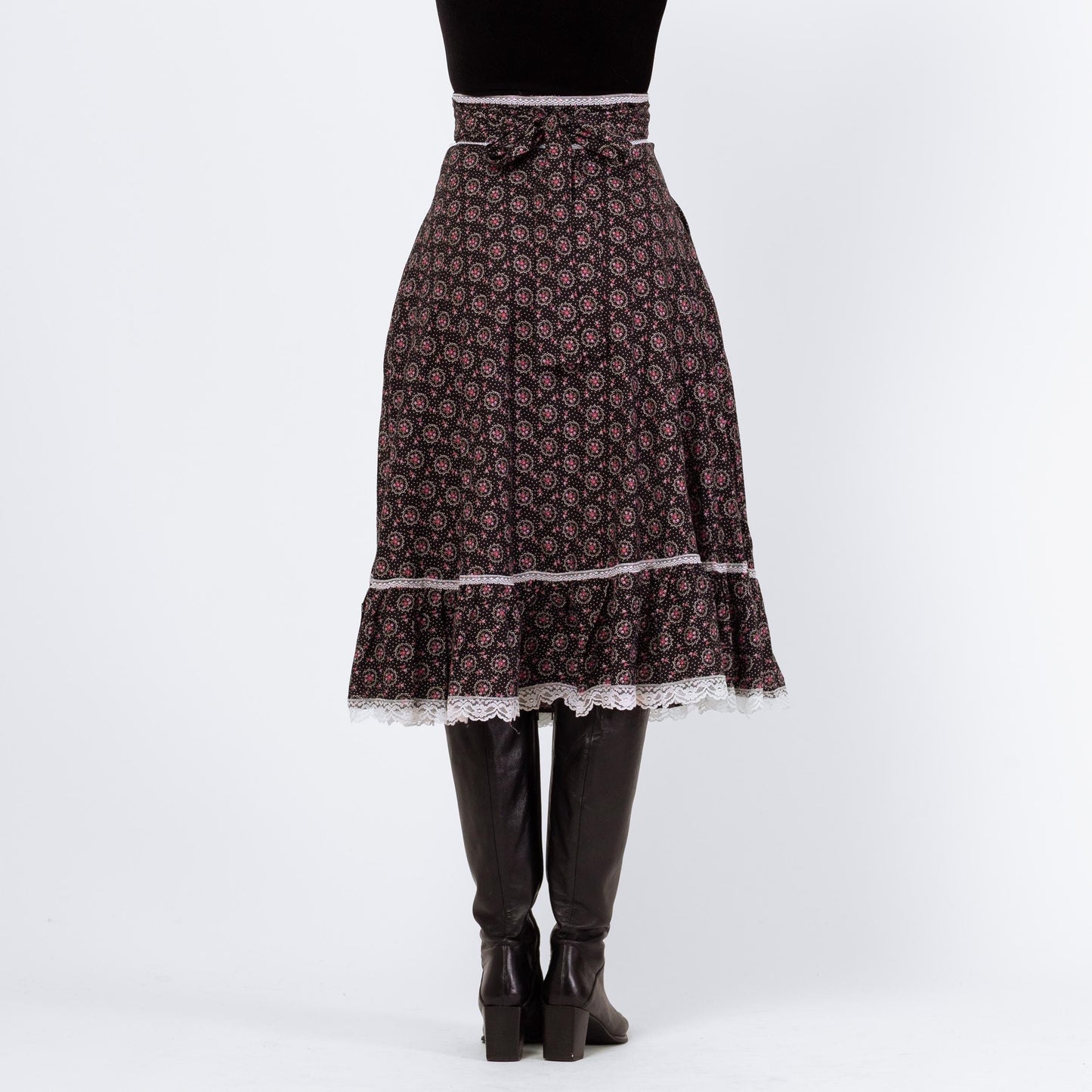 Vintage 70s Gunne Sax Black Calico Floral Prairie Skirt - Extra Small, 25” Waist | Jessica's Gunnies Boho Lace Trim Cottagecore Midi Skirt