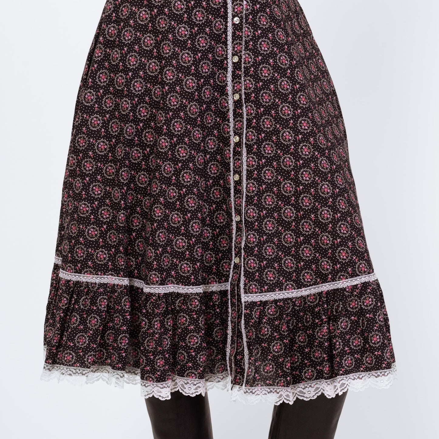 Vintage 70s Gunne Sax Black Calico Floral Prairie Skirt - Extra Small, 25” Waist | Jessica's Gunnies Boho Lace Trim Cottagecore Midi Skirt