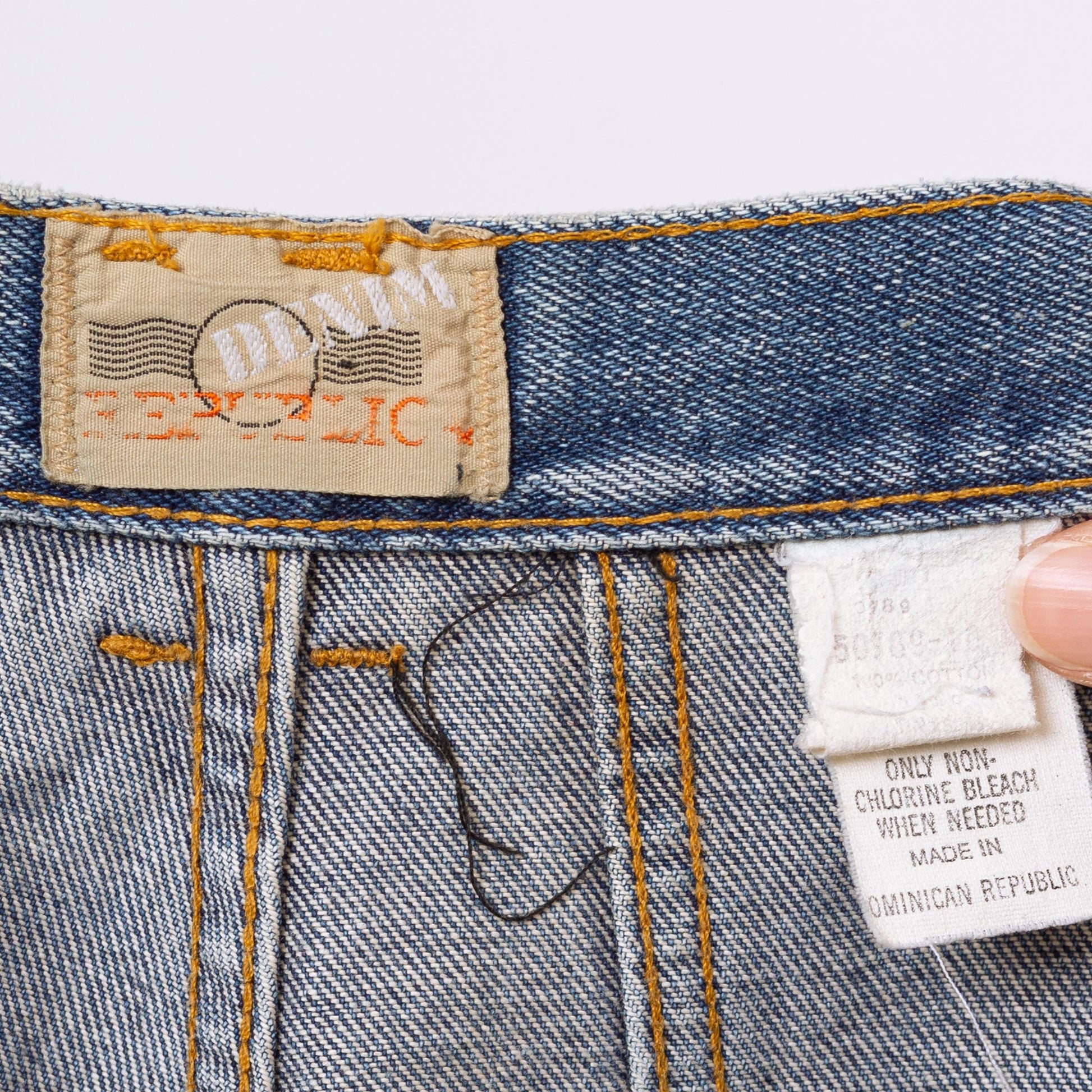 Vintage 90s Grunge Yoked Waist High Rise Curvy Jeans - Medium, 29" Waist | Hourglass Fit Tapered Leg Denim, High Waisted Mom Jeans