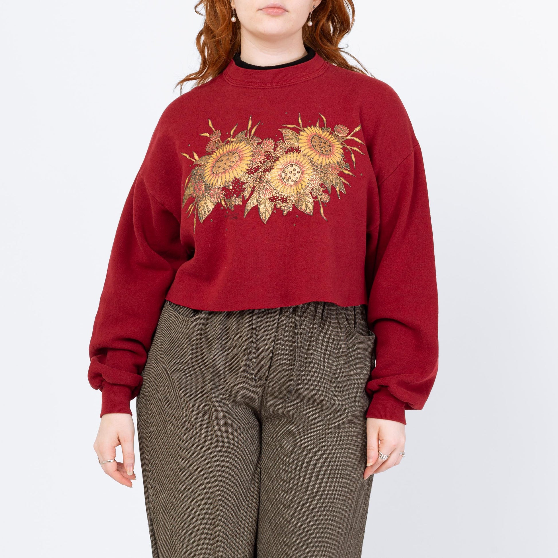Vintage 90s Sunflower Cropped Sweatshirt - Large | Wine Red Floral Mockneck Collar Pullover Crop Top