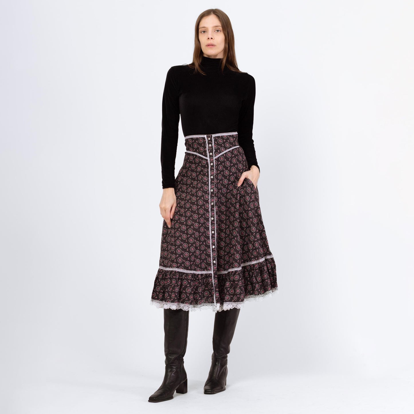 Vintage 70s Gunne Sax Black Calico Floral Prairie Skirt - Extra Small, 25” Waist | Jessica's Gunnies Boho Lace Trim Cottagecore Midi Skirt