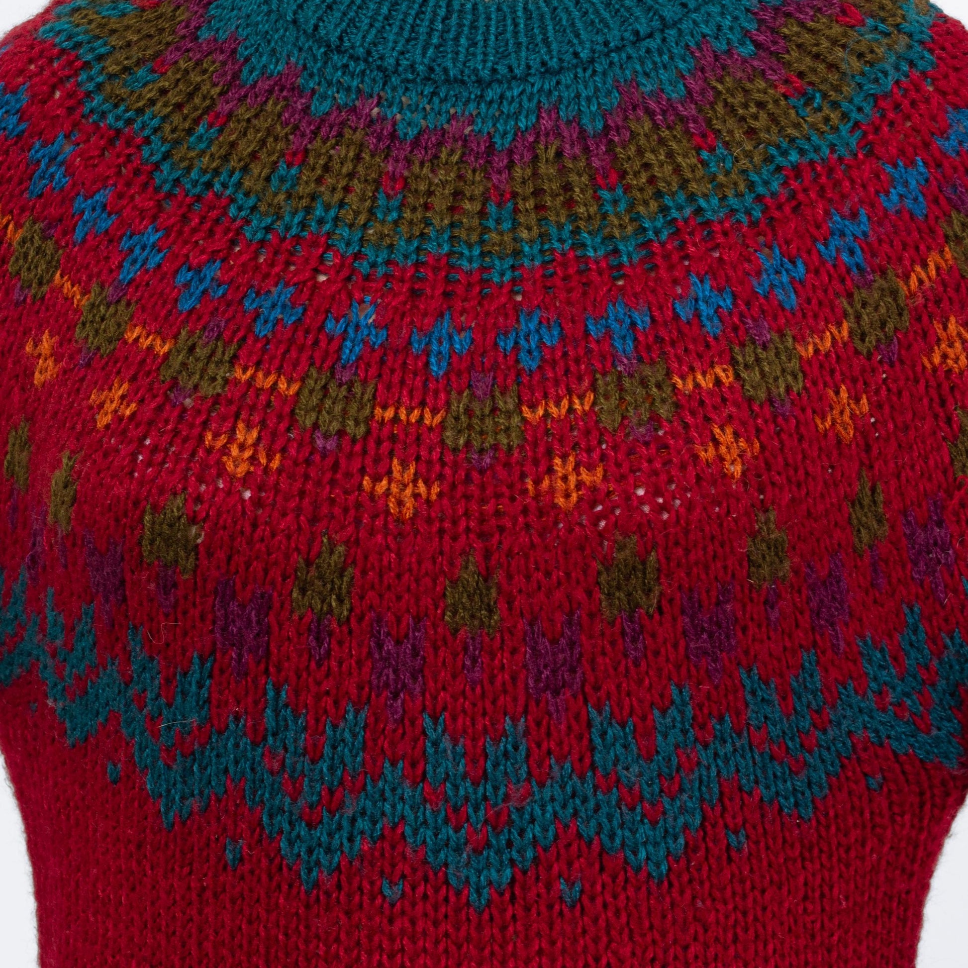 Vintage 80s Soft Wine Red Fair Isle Sweater - Medium | Hand Knit Nordic Pullover Jumper