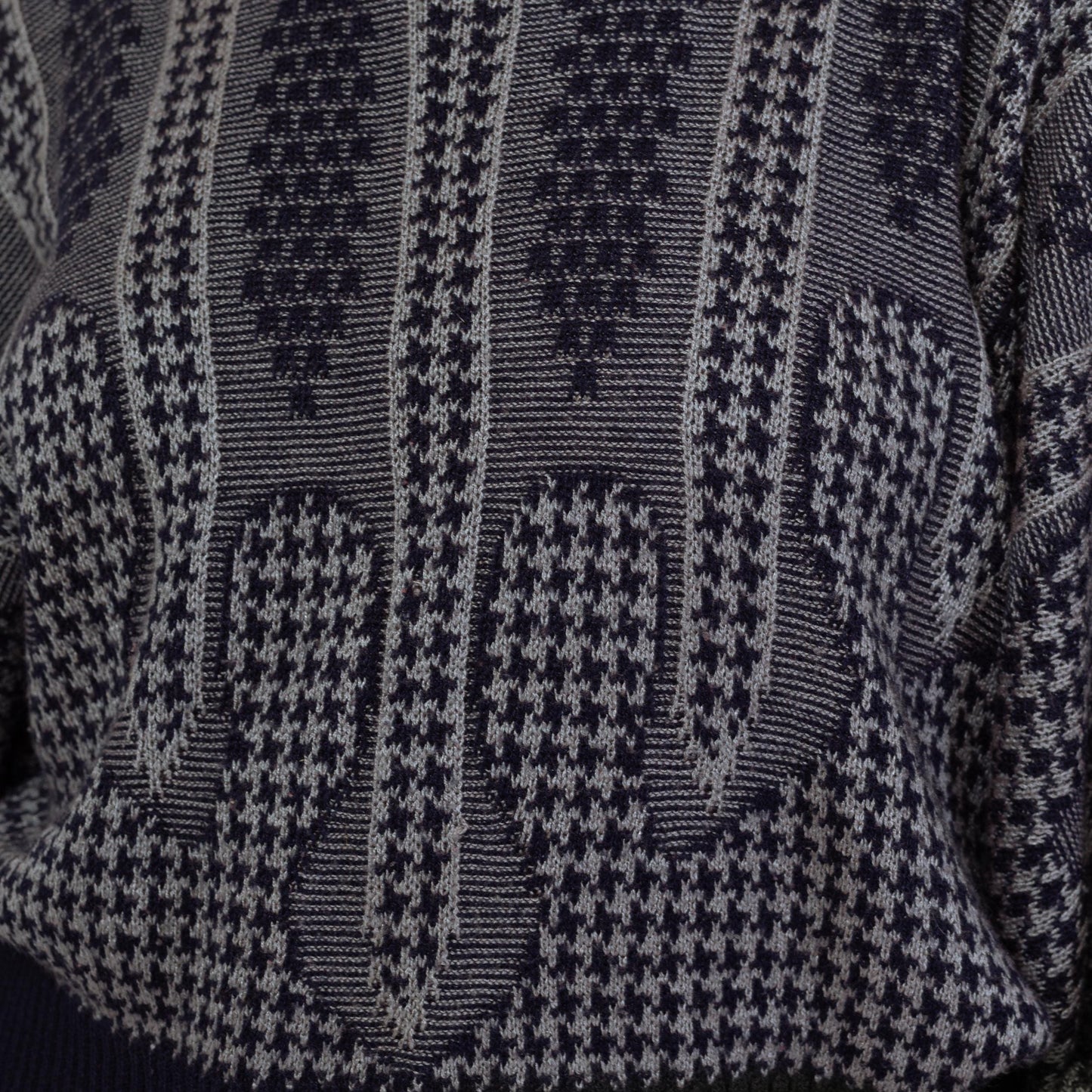 Vintage 80s Chain Mail Knit Batwing Sleeve Novelty Sweater - Extra Large | Navy Blue Grey Houndstooth Fitted Waist Pullover Jumper